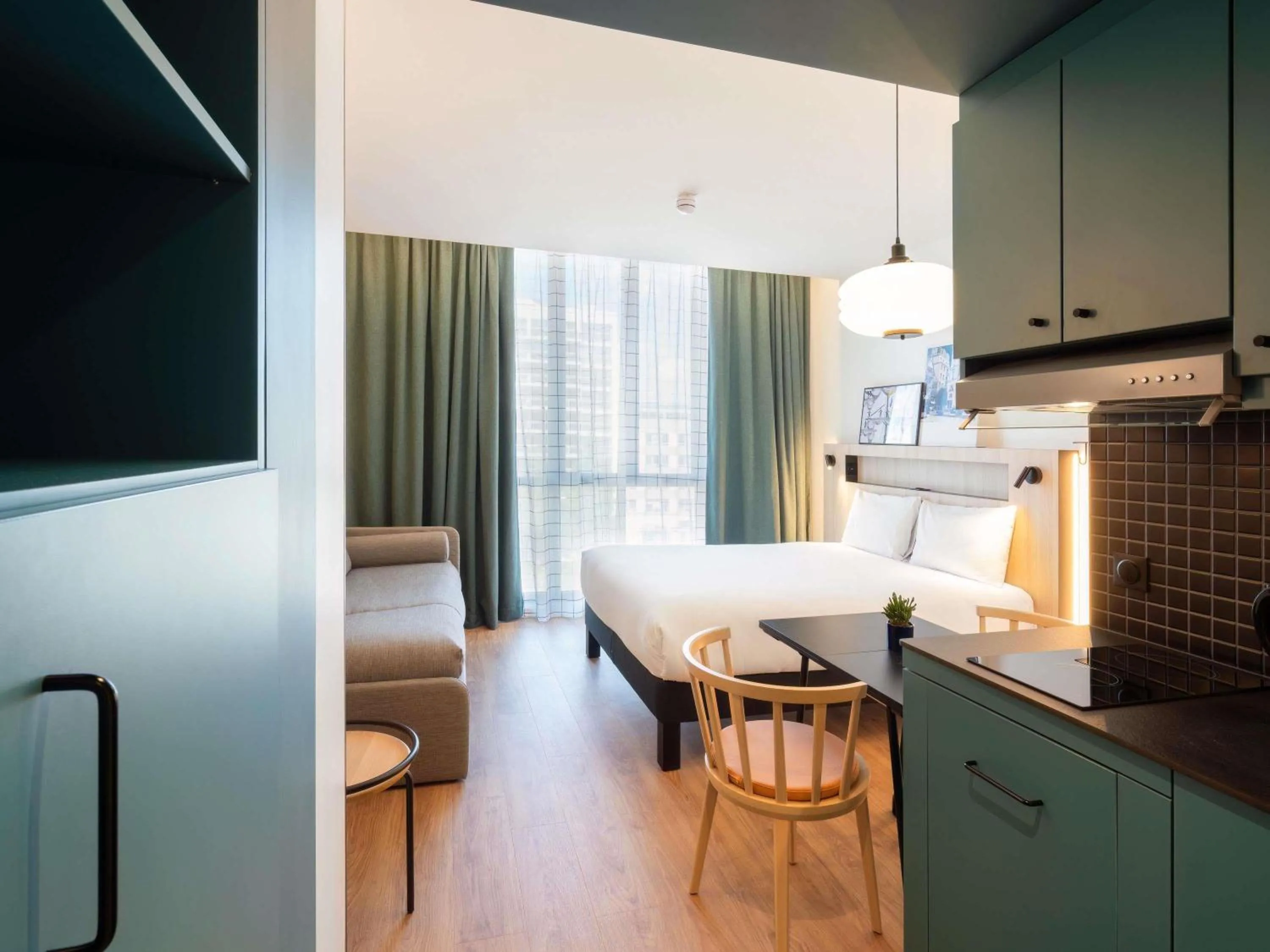 Bedroom, Bed in Aparthotel Adagio Access Rouen Centre Cathédrale