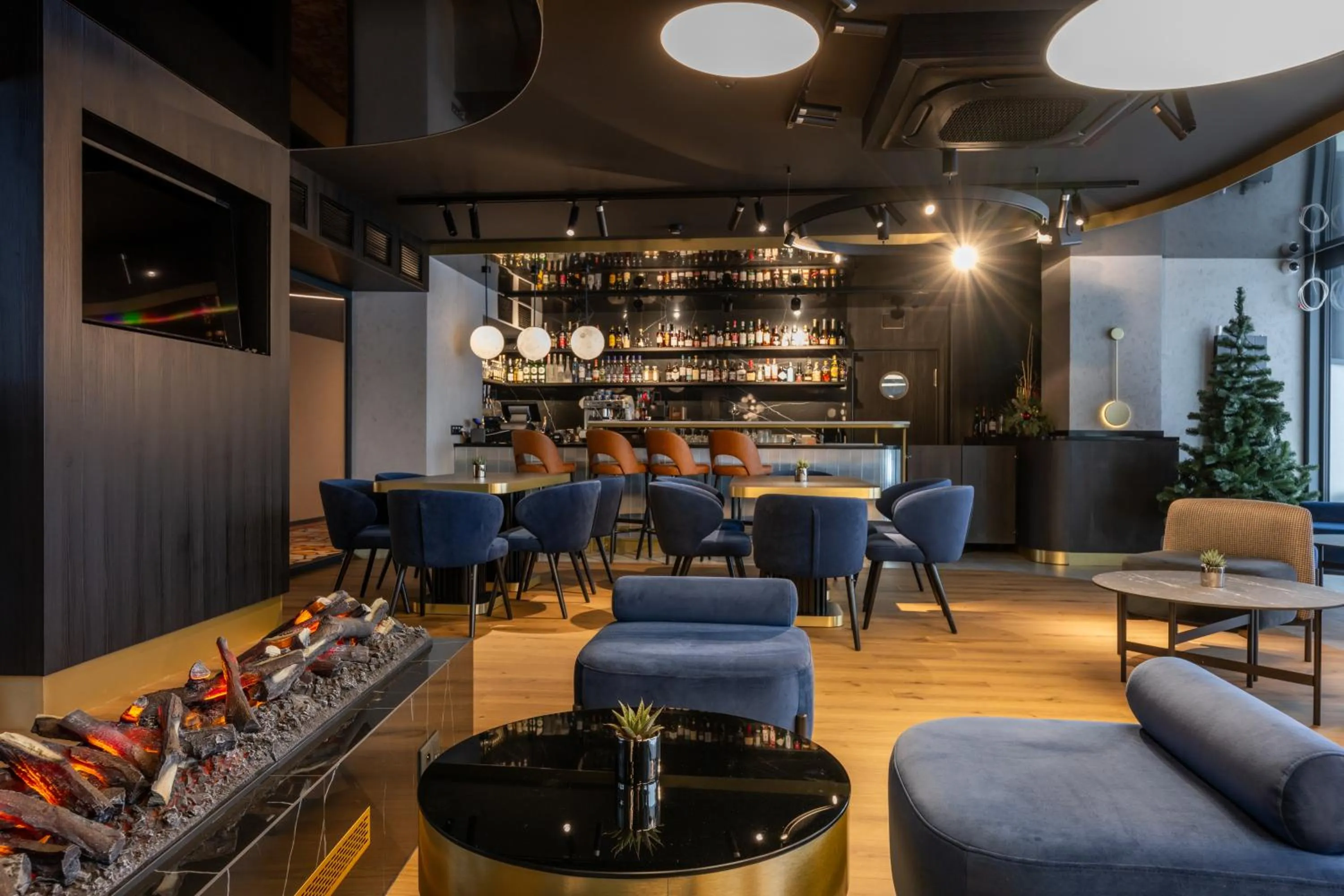 Lounge or bar in Mercure Szczyrk Resort