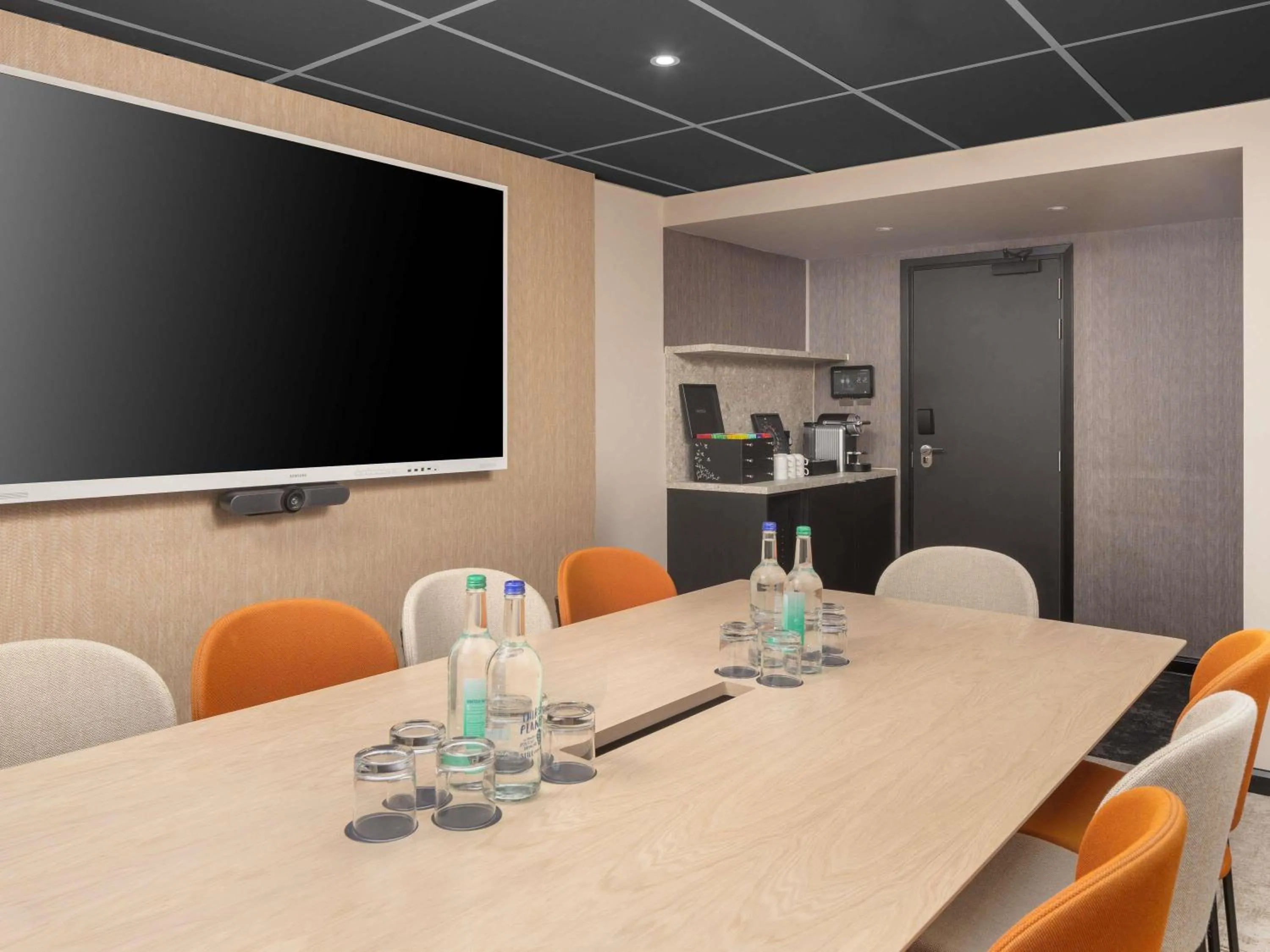Meeting/conference room in Mercure London Earls Court