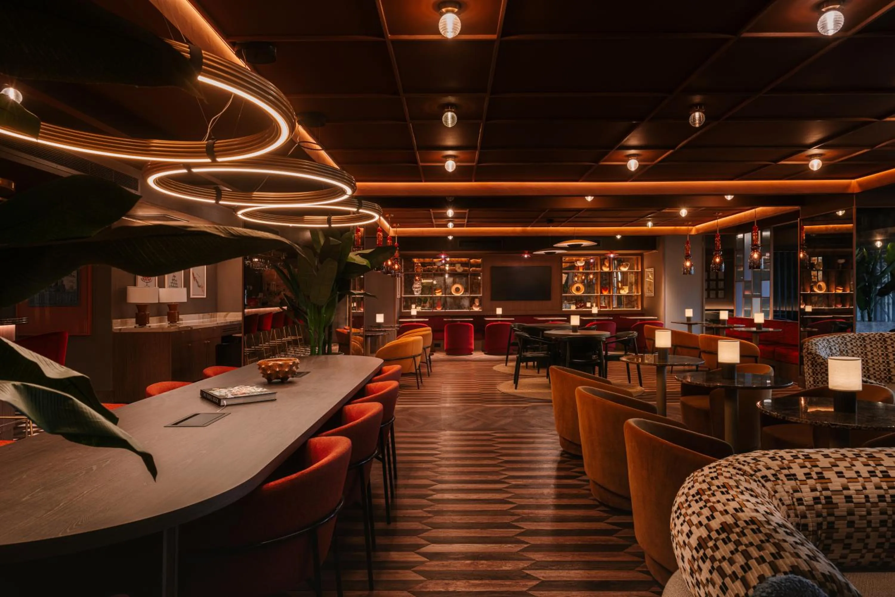 Restaurant/places to eat in Mercure London Earls Court