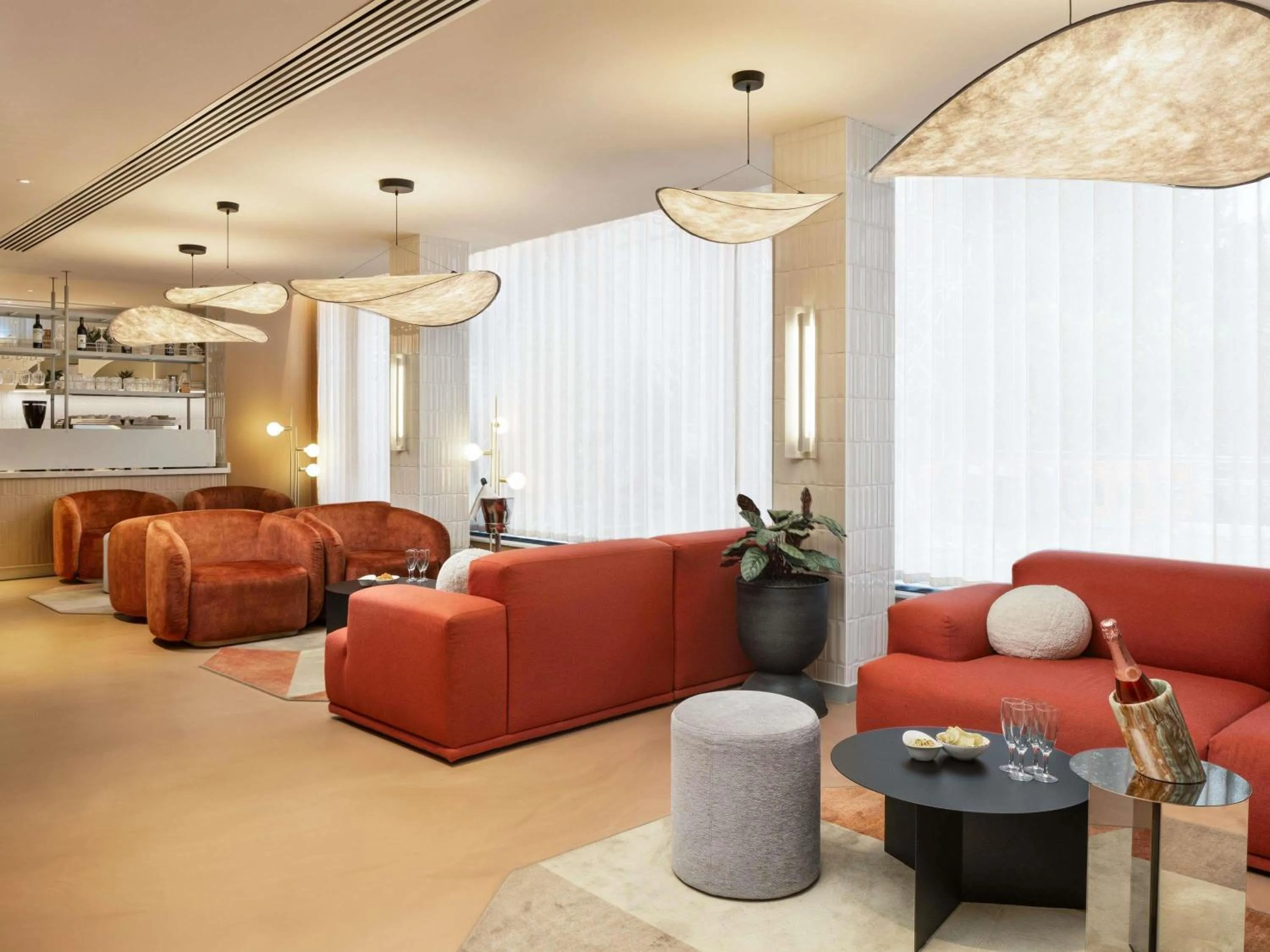 Lounge or bar in Mercure London Earls Court