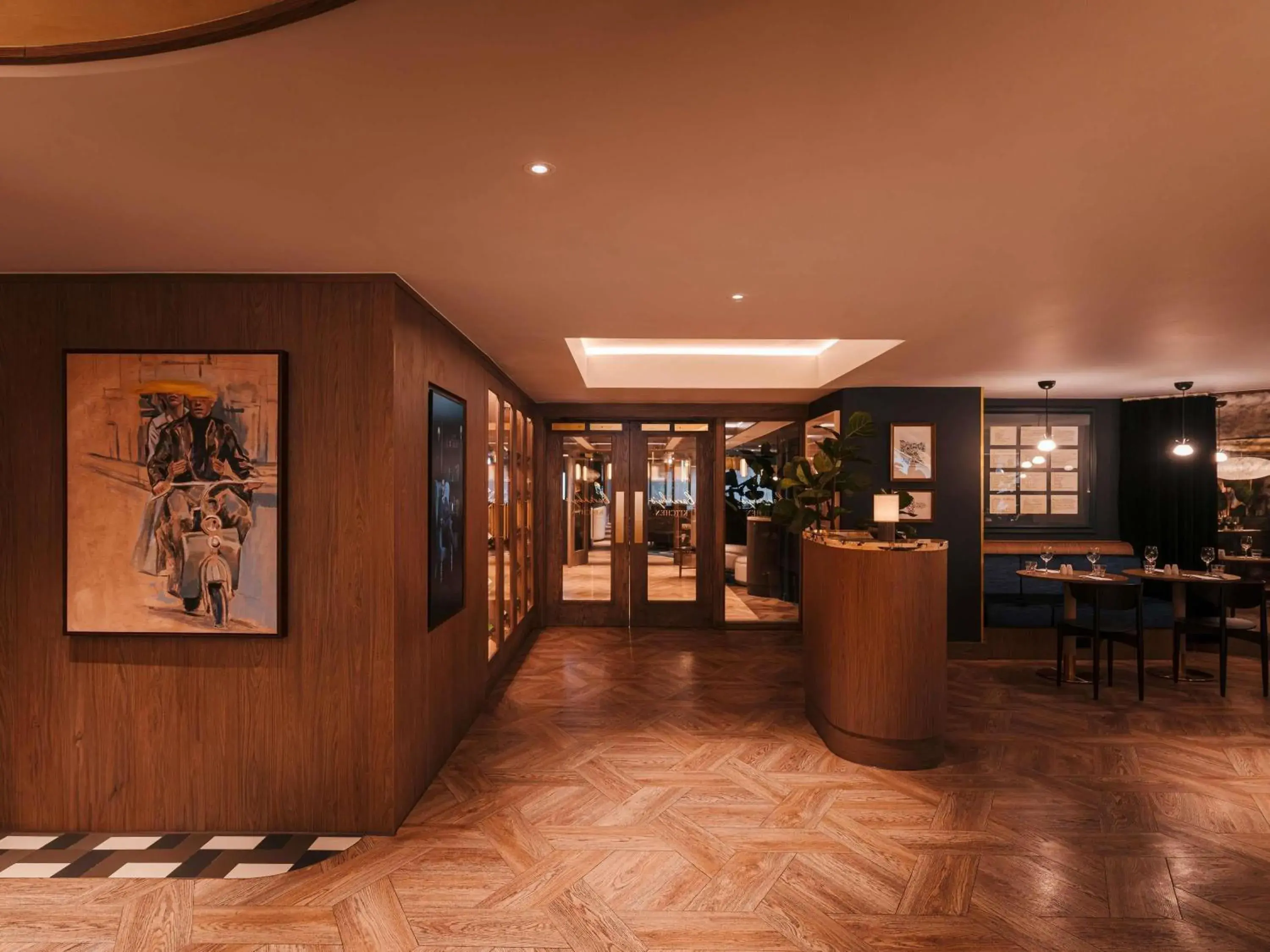 Restaurant/places to eat in Mercure London Earls Court Restaurant/places to eat in Mercure London Earls Court