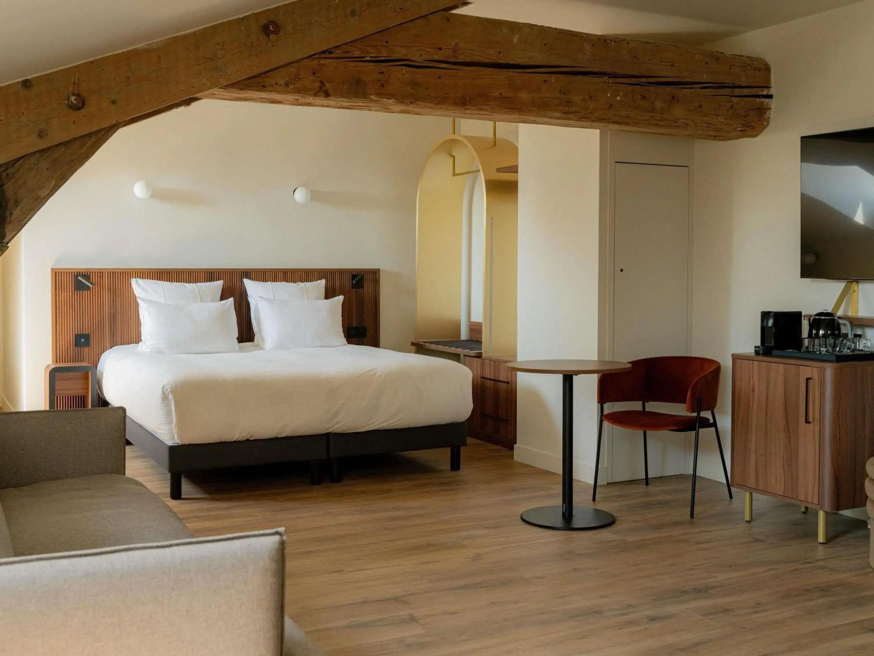 Bedroom, Bed in Hôtel Fort St Laurent Lyon - Handwritten Collection Bedroom, Bed in Hôtel Fort St Laurent Lyon - Handwritten Collection