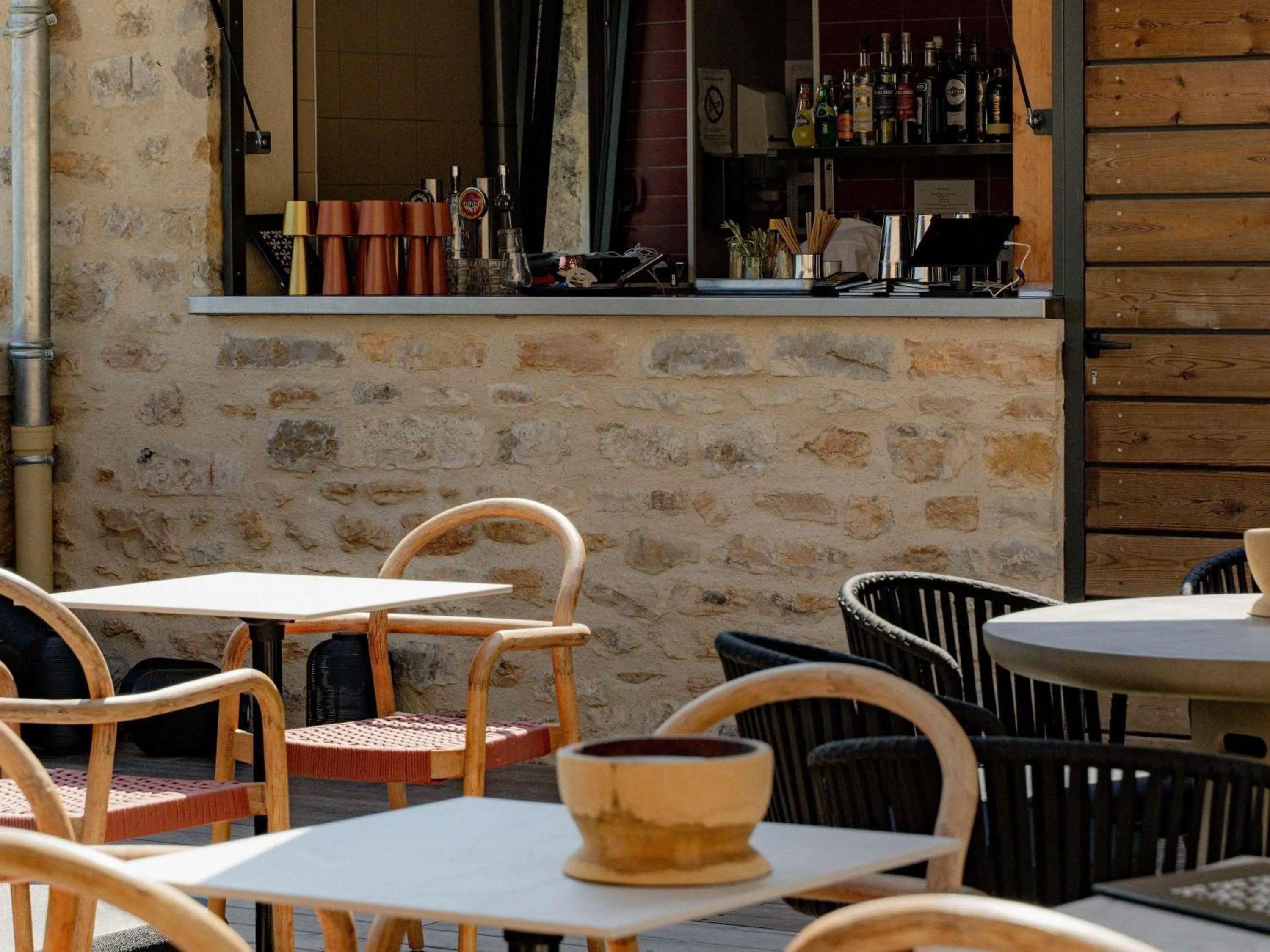Lounge or bar in Hôtel Fort St Laurent Lyon - Handwritten Collection
