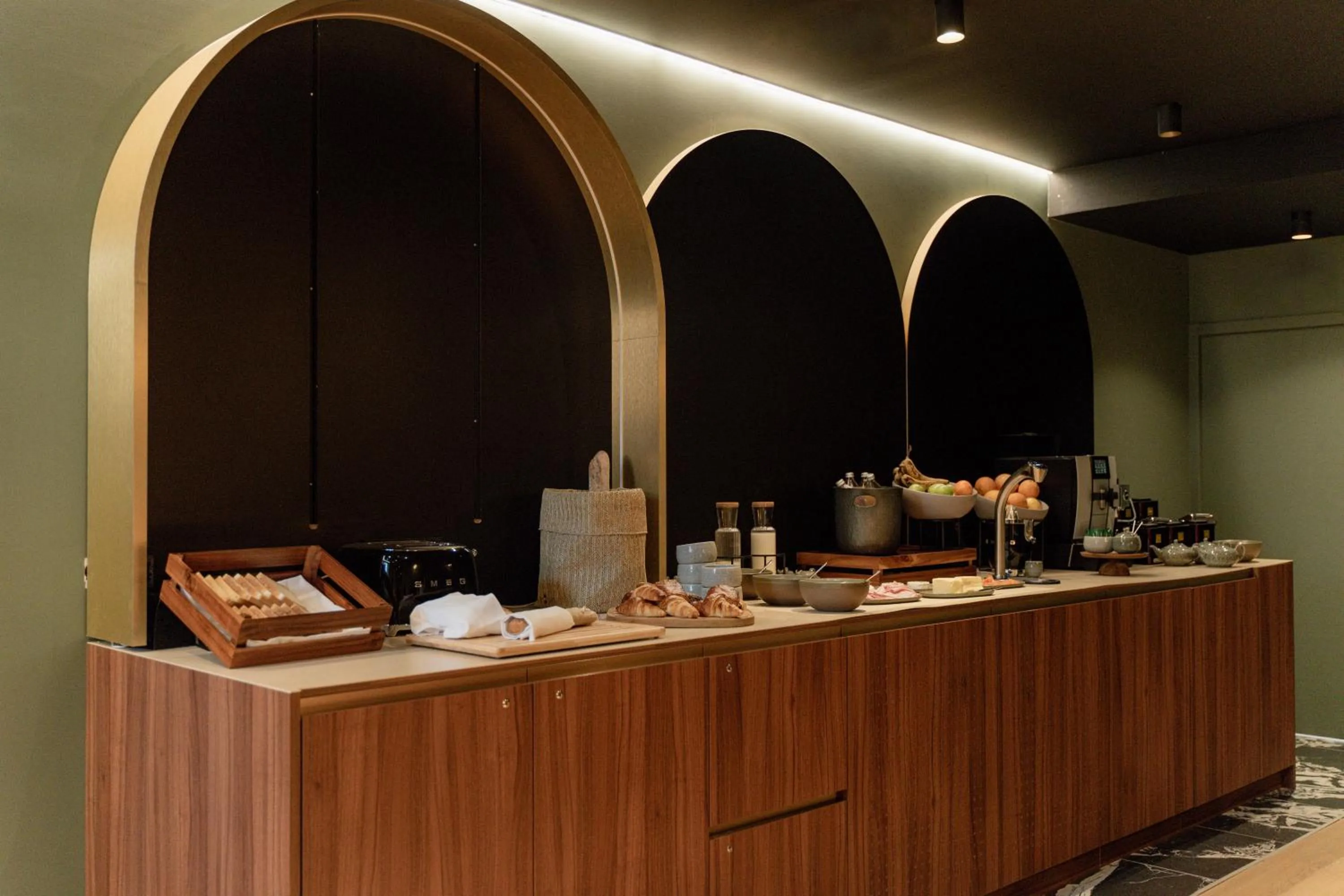 Breakfast in Hôtel Fort St Laurent Lyon - Handwritten Collection