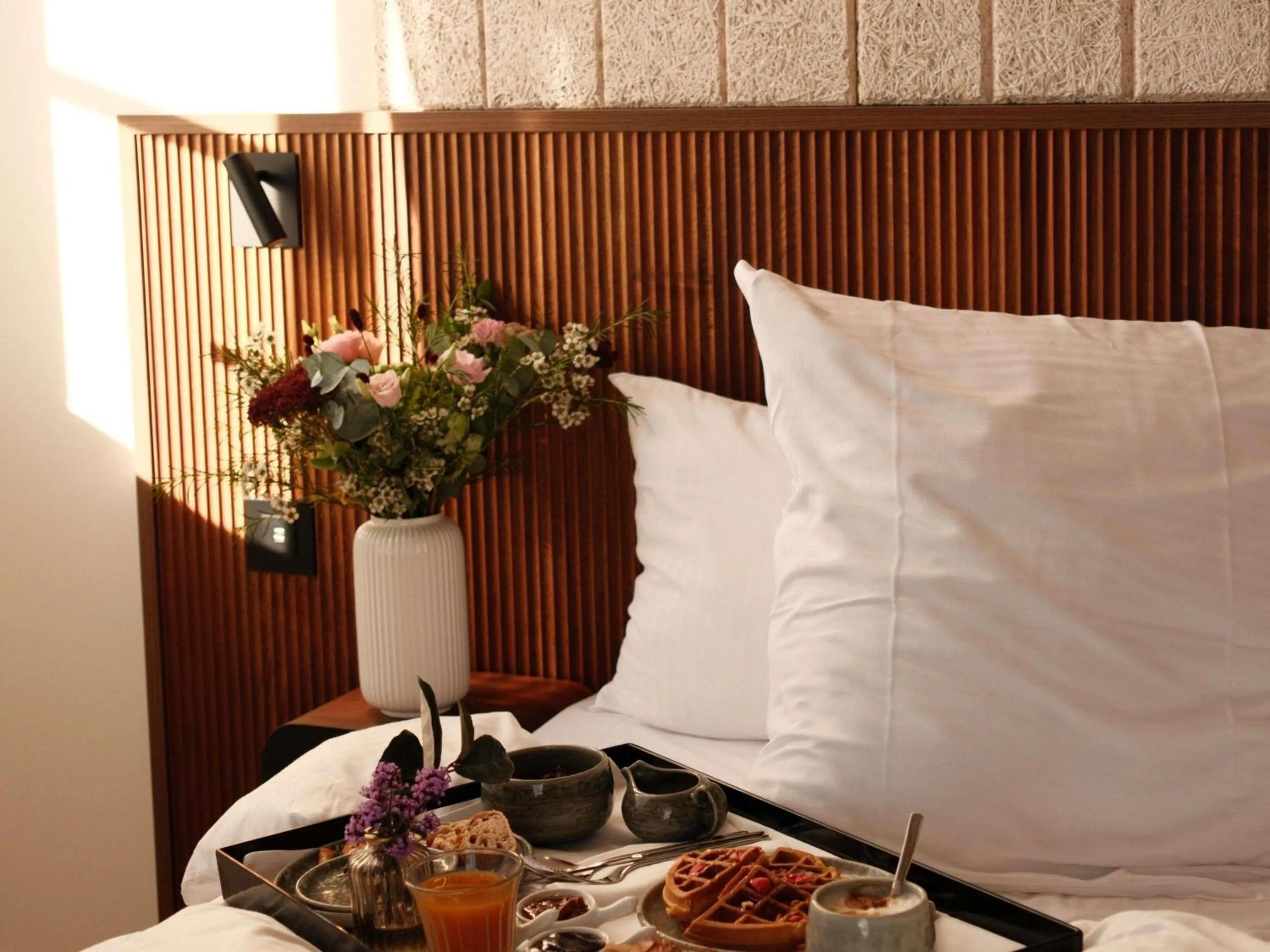 Other, Bed in Hôtel Fort St Laurent Lyon - Handwritten Collection