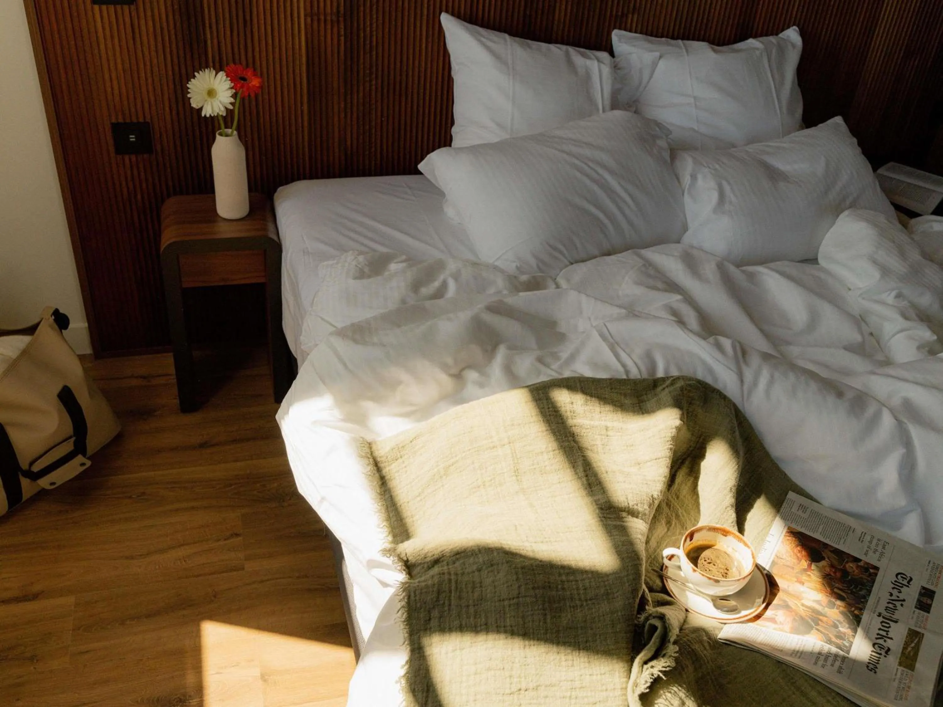 Property building, Bed in Hôtel Fort St Laurent Lyon - Handwritten Collection