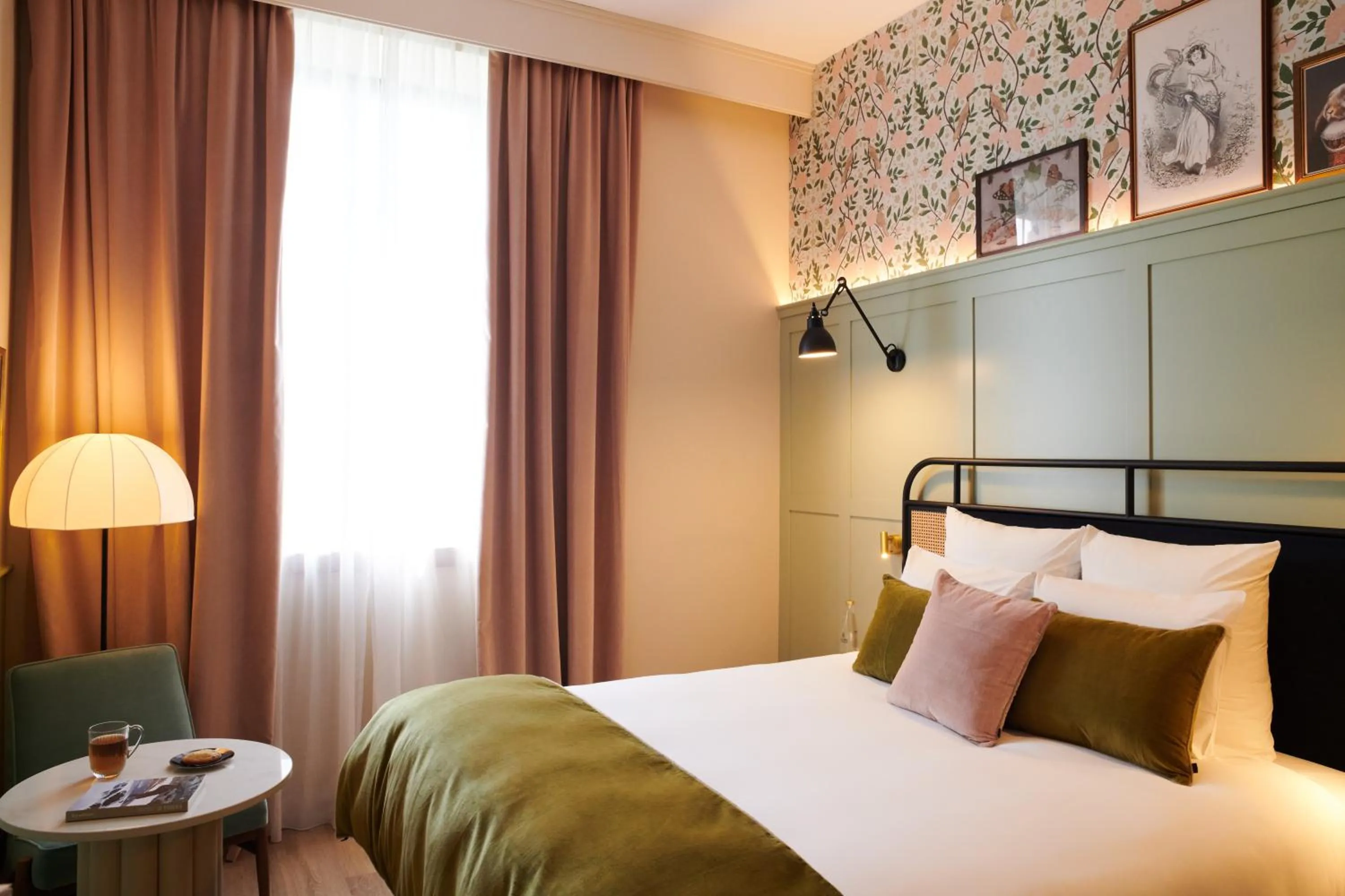 Photo of the whole room, Bed in Square Lodge Hotel Accor - La Roche-sur-Yon