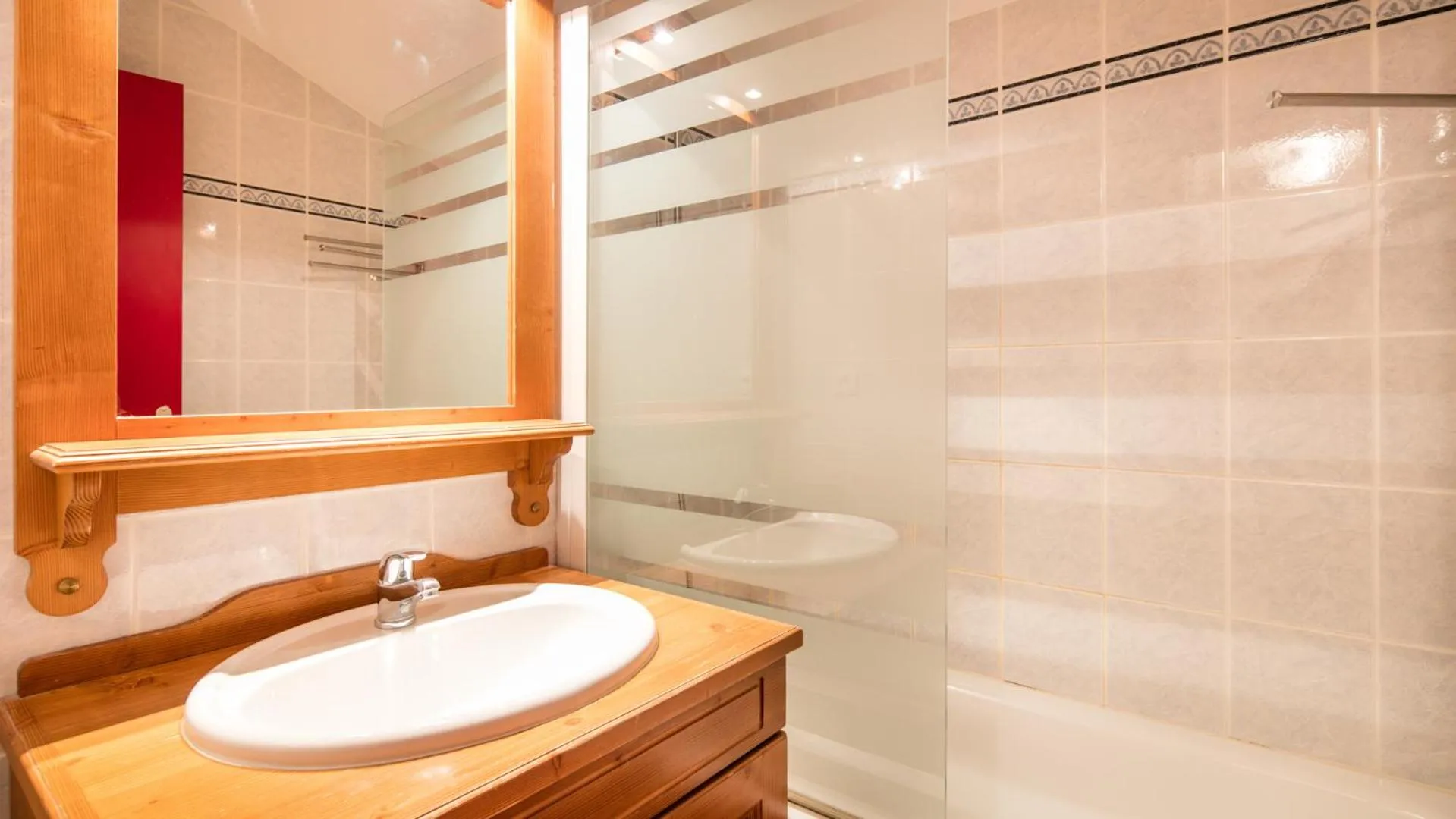 Bathroom in Vacancéole - Résidence Les Chalets de la Ramoure