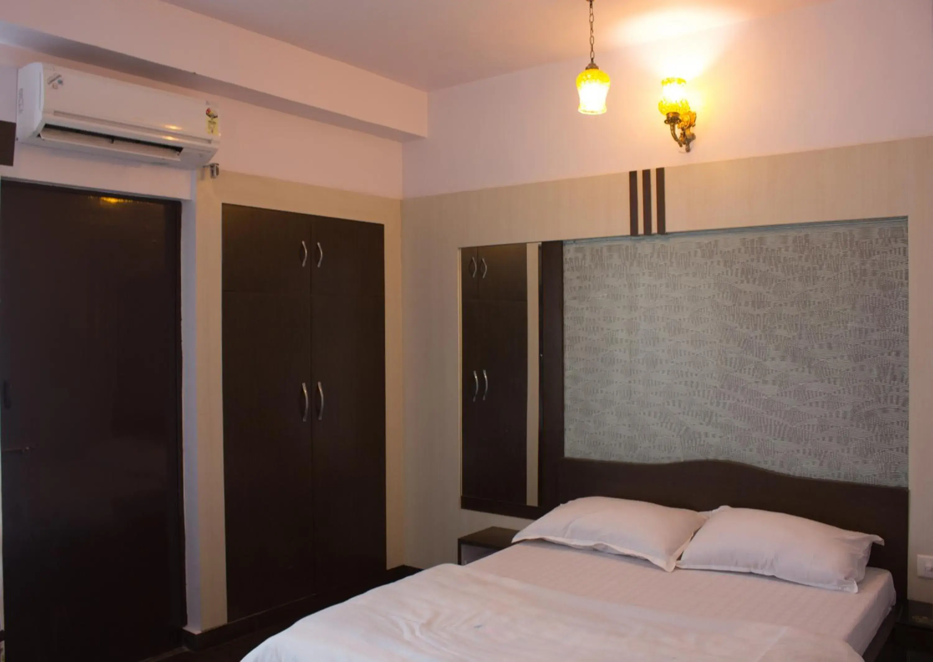 Bedroom, Bed in Hotel Holiday Home Bedroom, Bed in Hotel Holiday Home