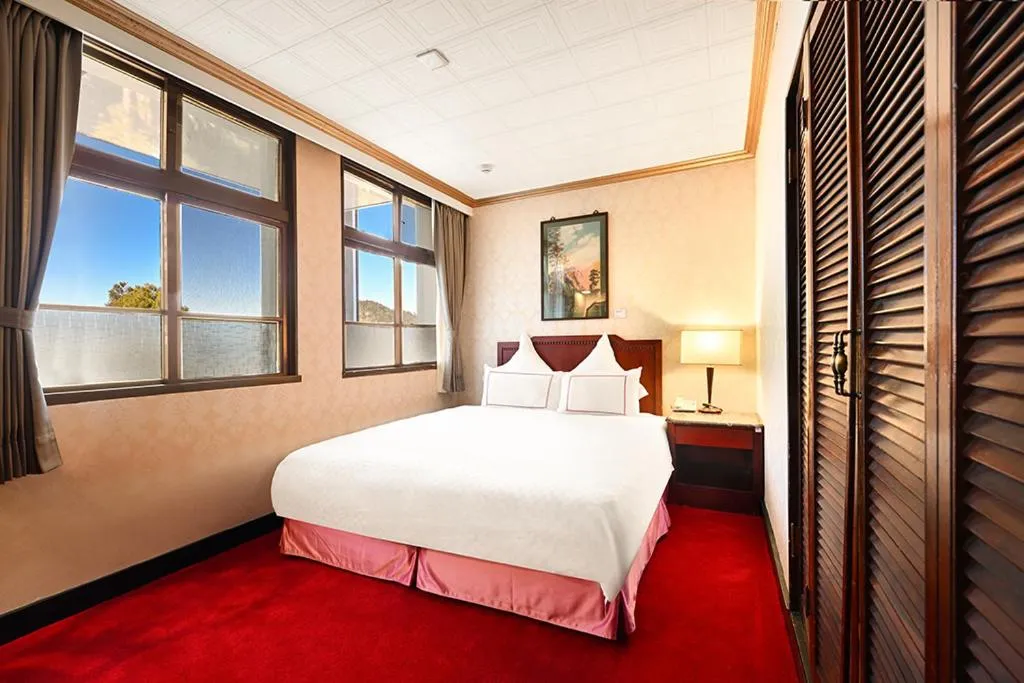 Bed in Alishan Hotel
