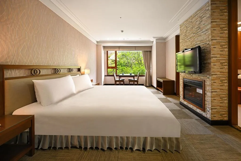 Bed in Alishan Hotel