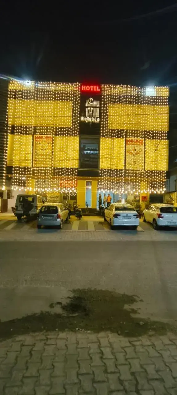 Property building in C T Heights Inn Property building in C T Heights Inn