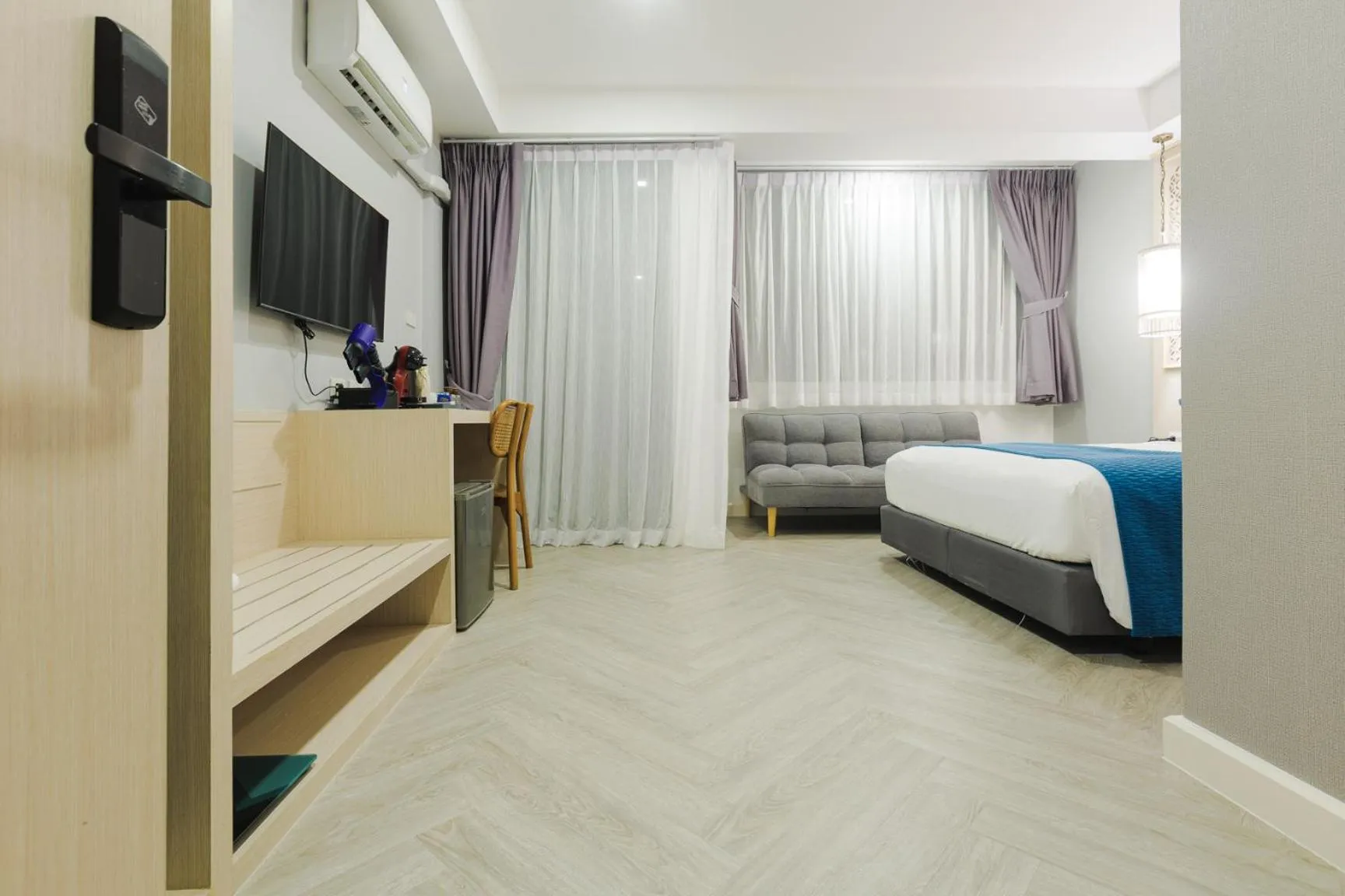 Bedroom, Bed in Kamala Havana Hotel and Cafe