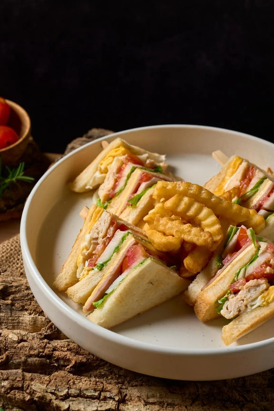 Restaurant/places to eat in Kamala Havana Hotel and Cafe