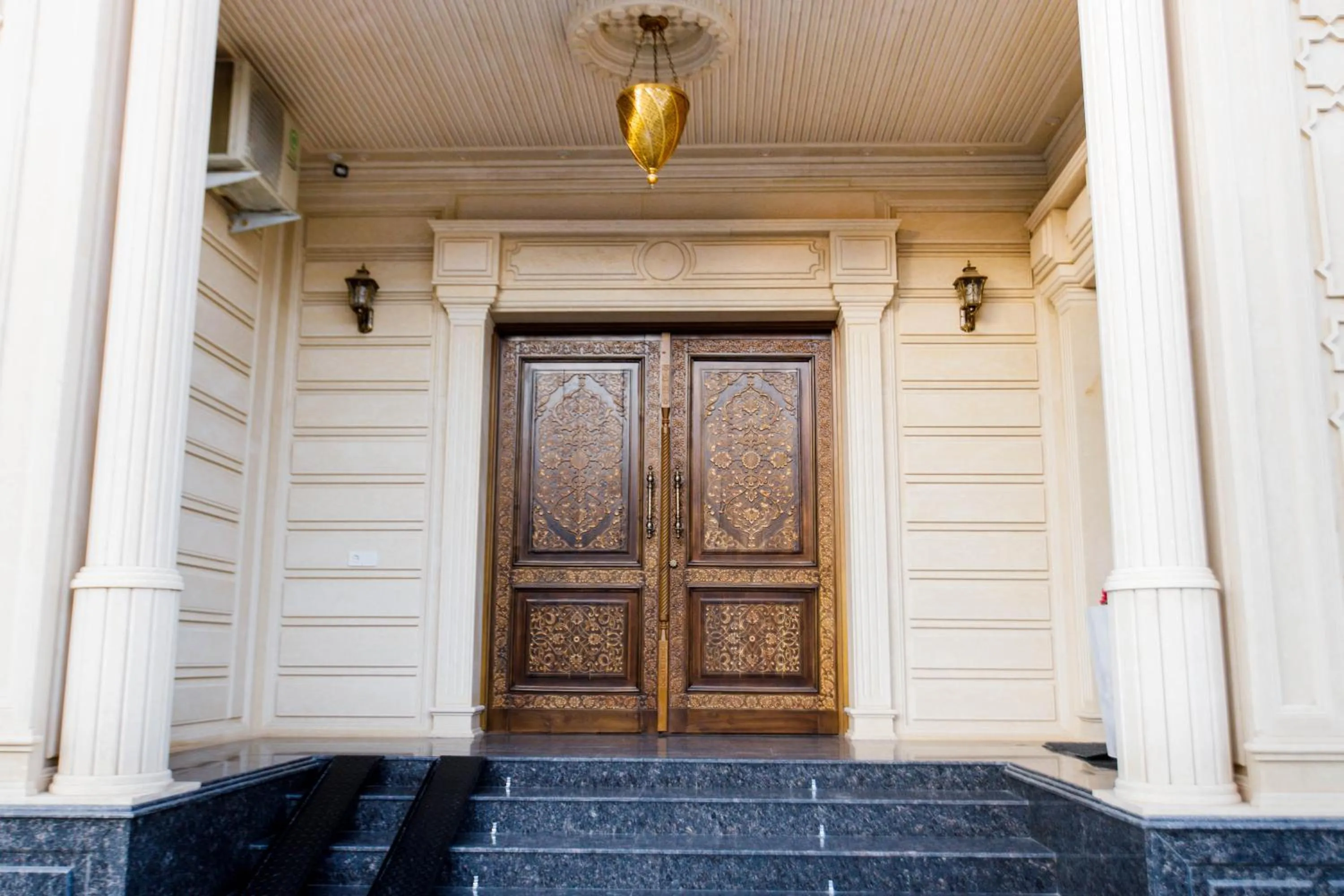 Facade/entrance in Hotel Dali Samarkand