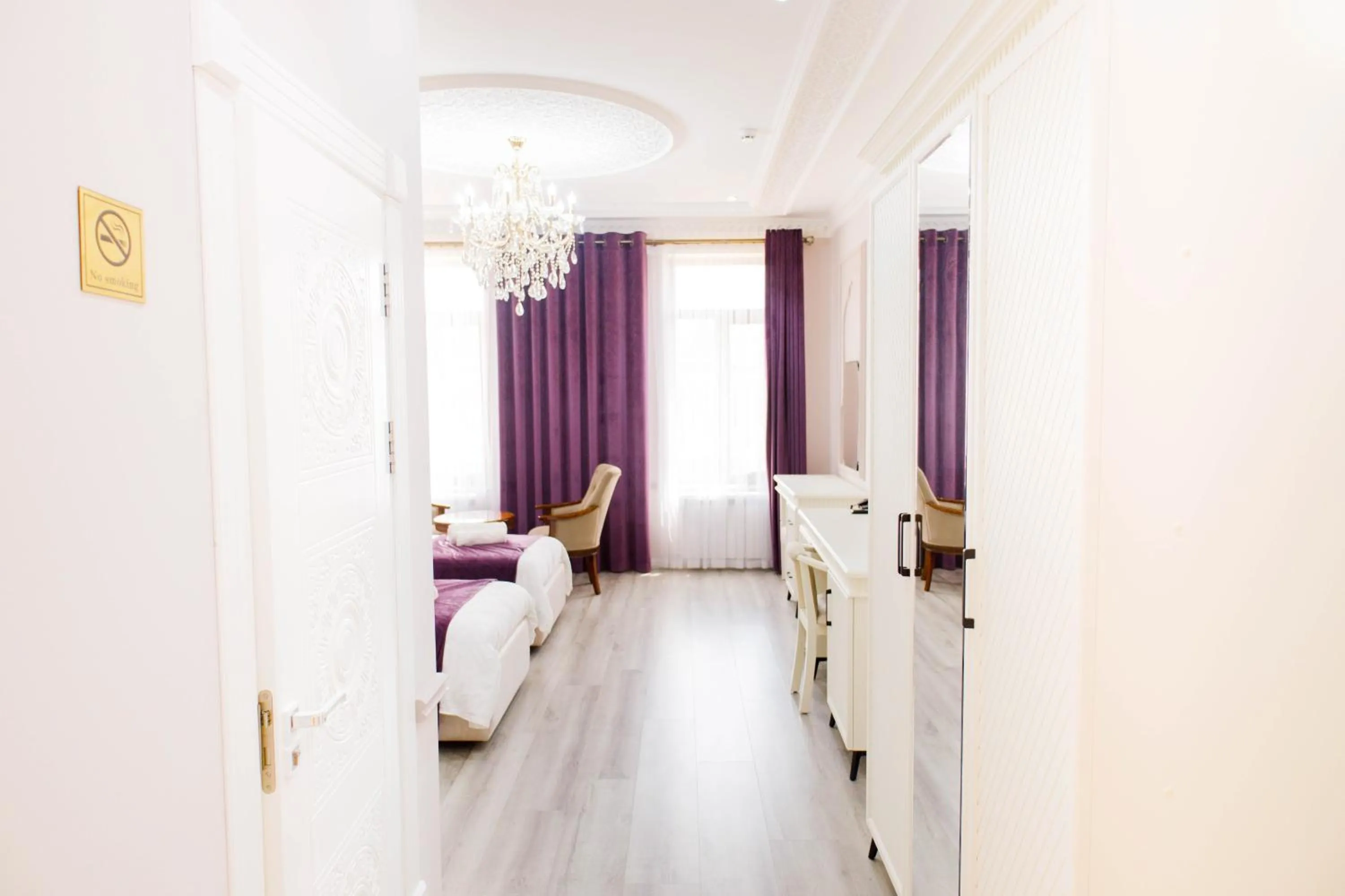 Photo of the whole room, Bed in Hotel Dali Samarkand