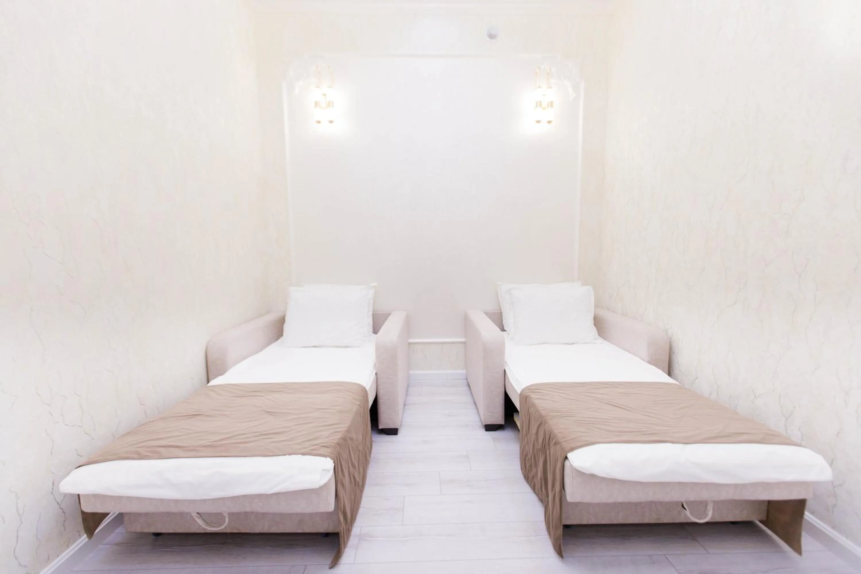 Bed in Hotel Dali Samarkand