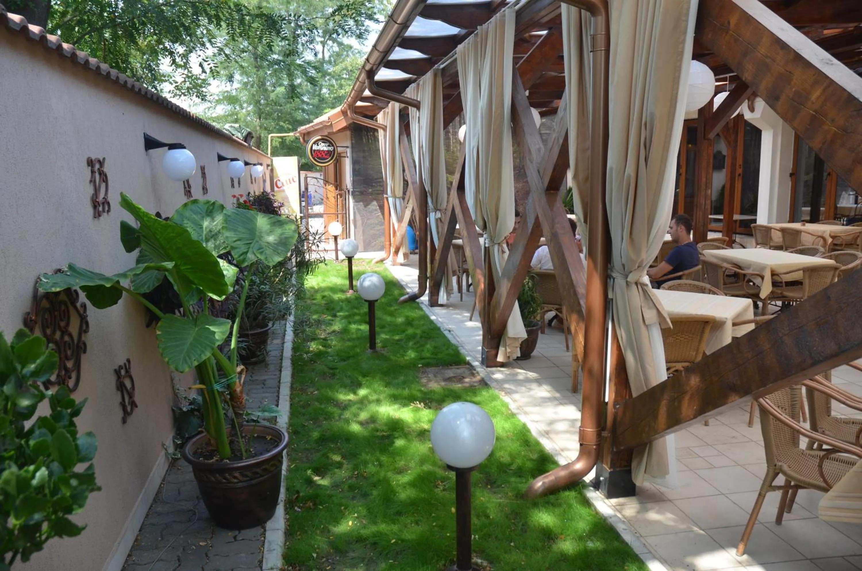 Restaurant/places to eat in Hotel Parc Tecuci