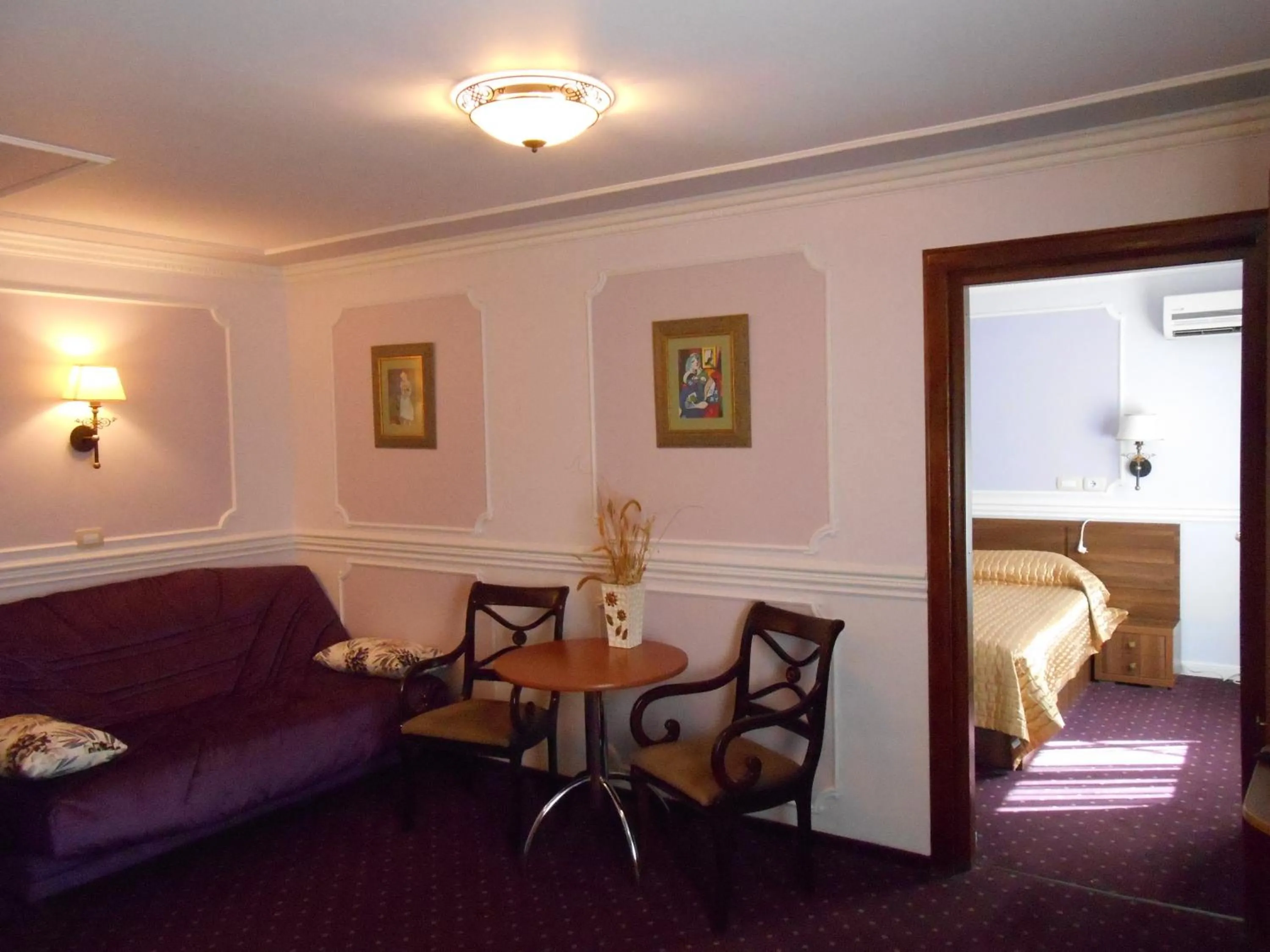 Living room in Hotel Parc Tecuci