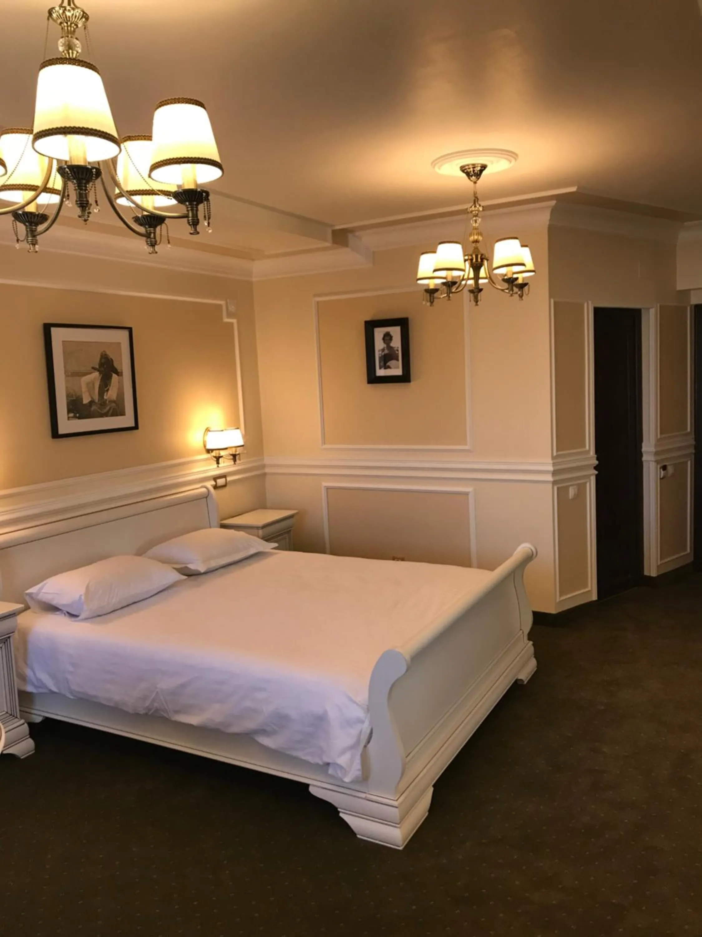 Bed in Hotel Parc Tecuci