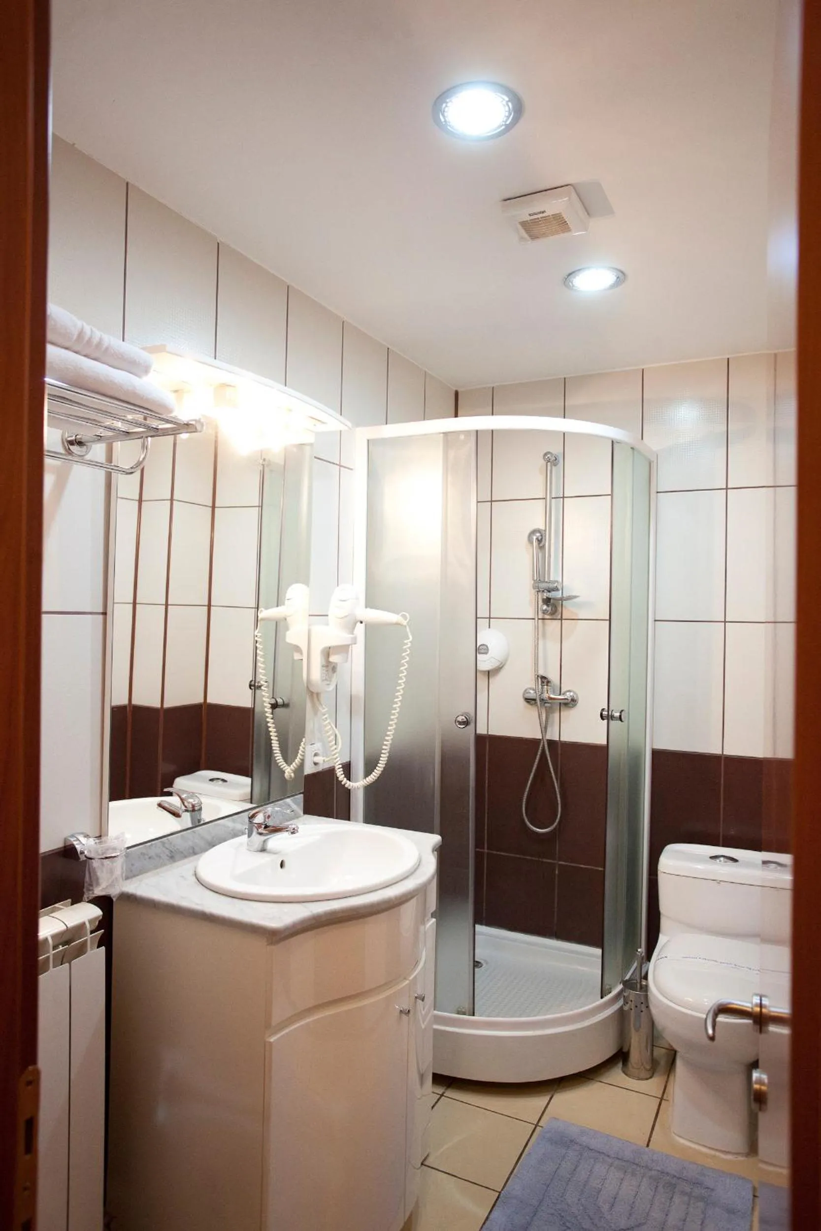 Bathroom in Hotel Parc Tecuci