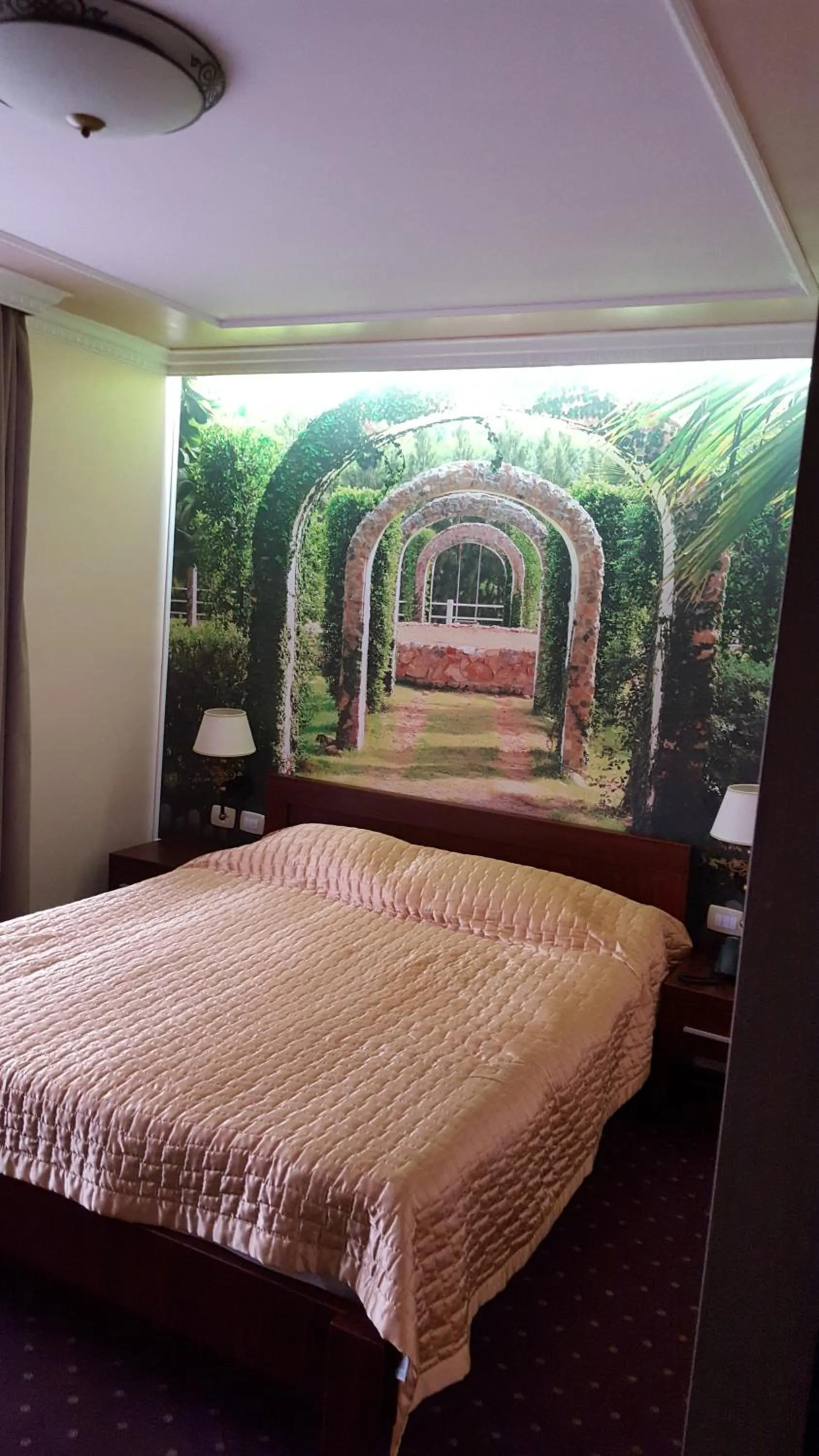 Bed in Hotel Parc Tecuci