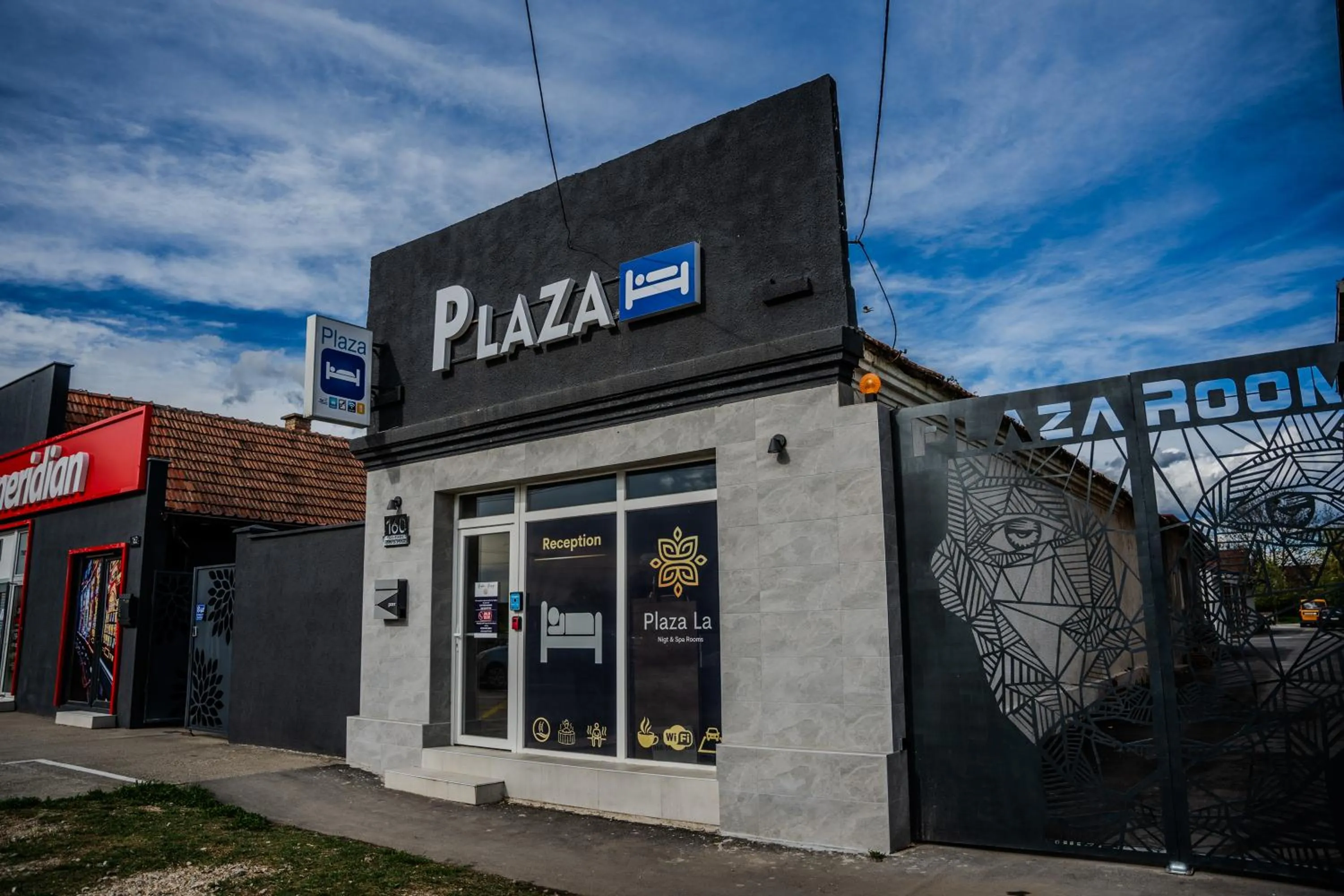 Plaza La - Night and Spa