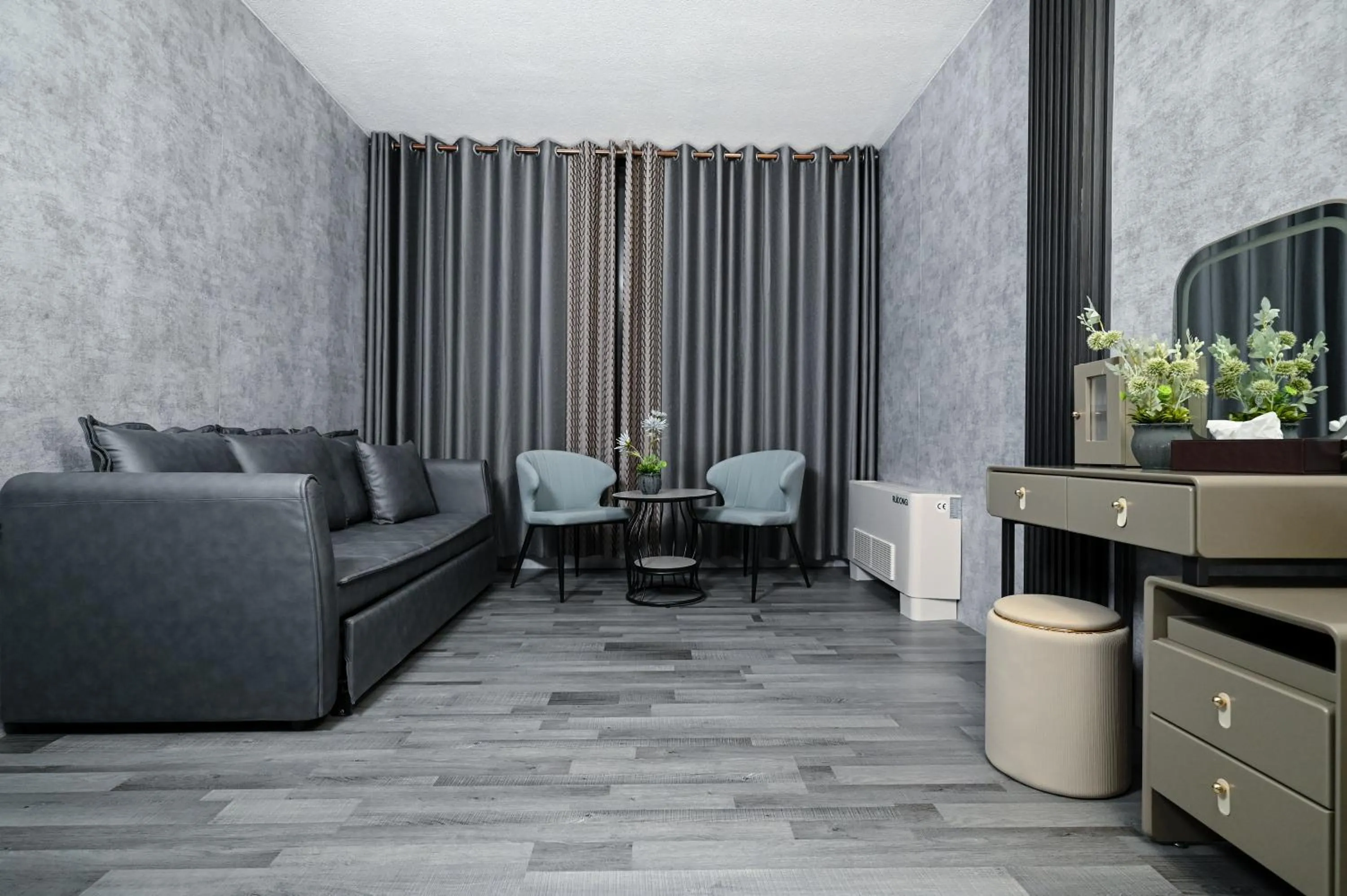 Living room in Grey Star Hotel