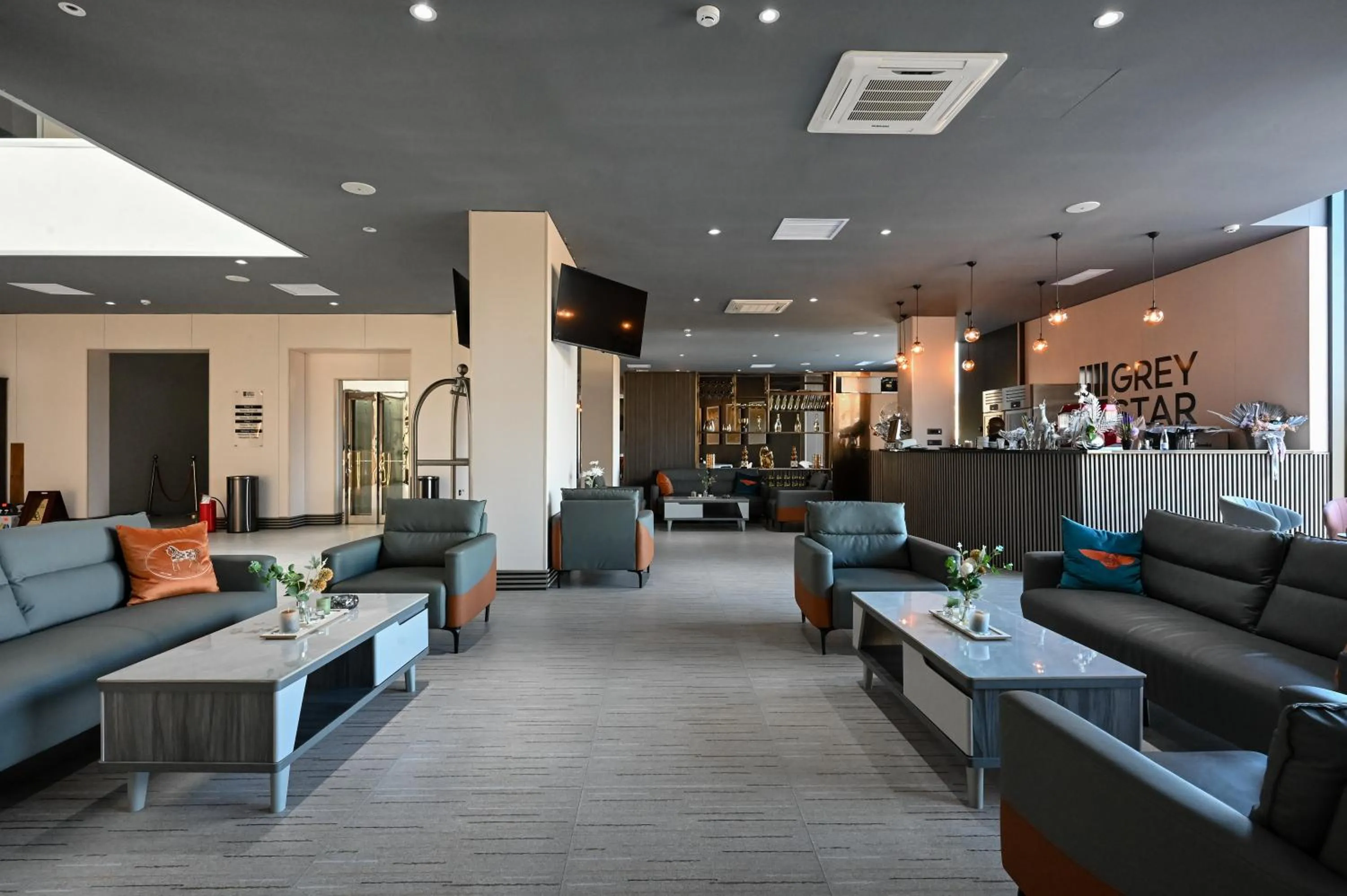 Lobby or reception in Grey Star Hotel