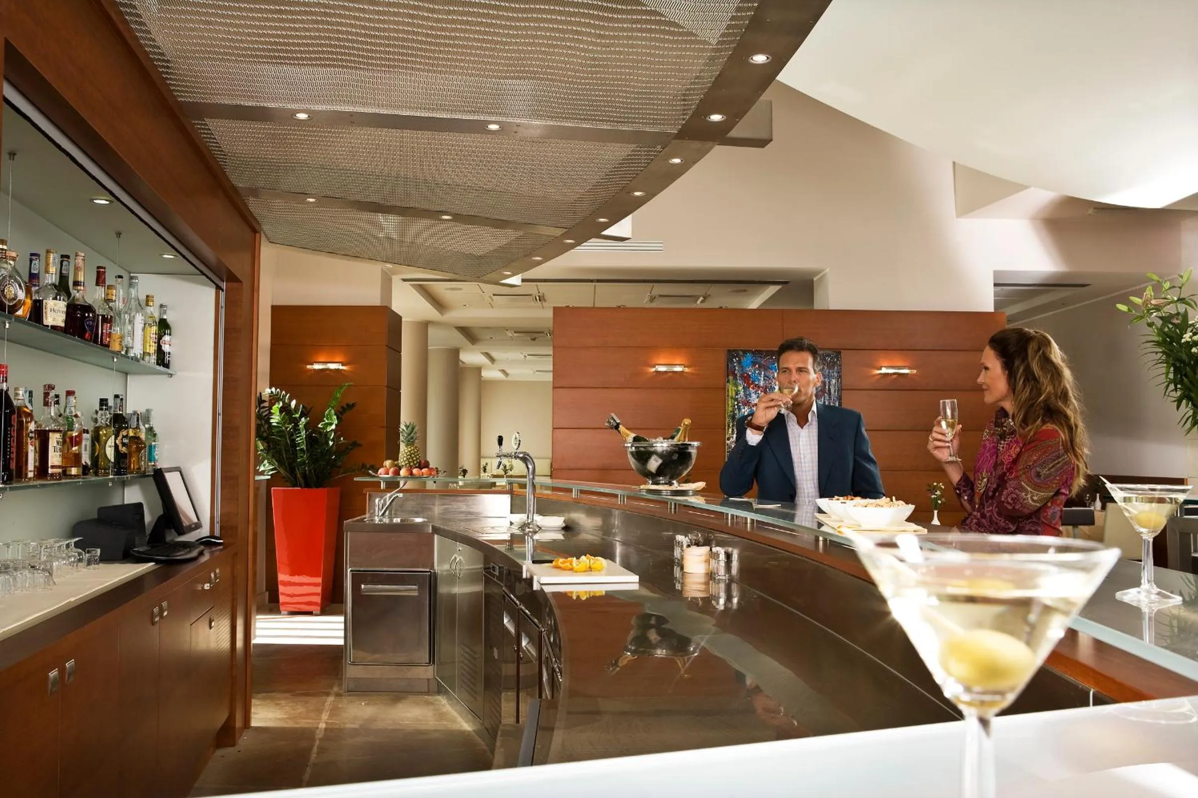 People in Hotel Rafael