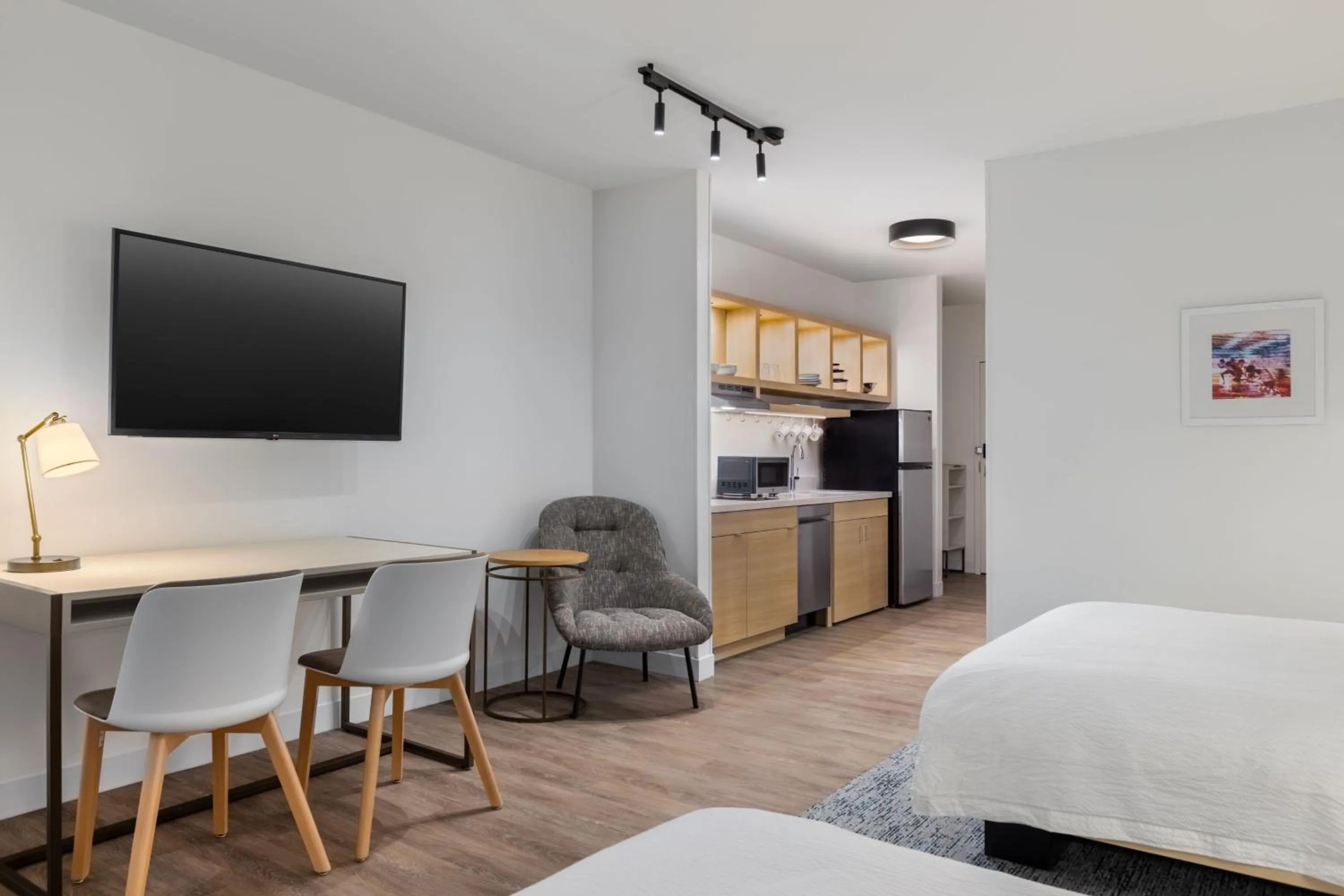 Photo of the whole room, Bed in TownePlace Suites by Marriott Geneva at SPIRE Academy