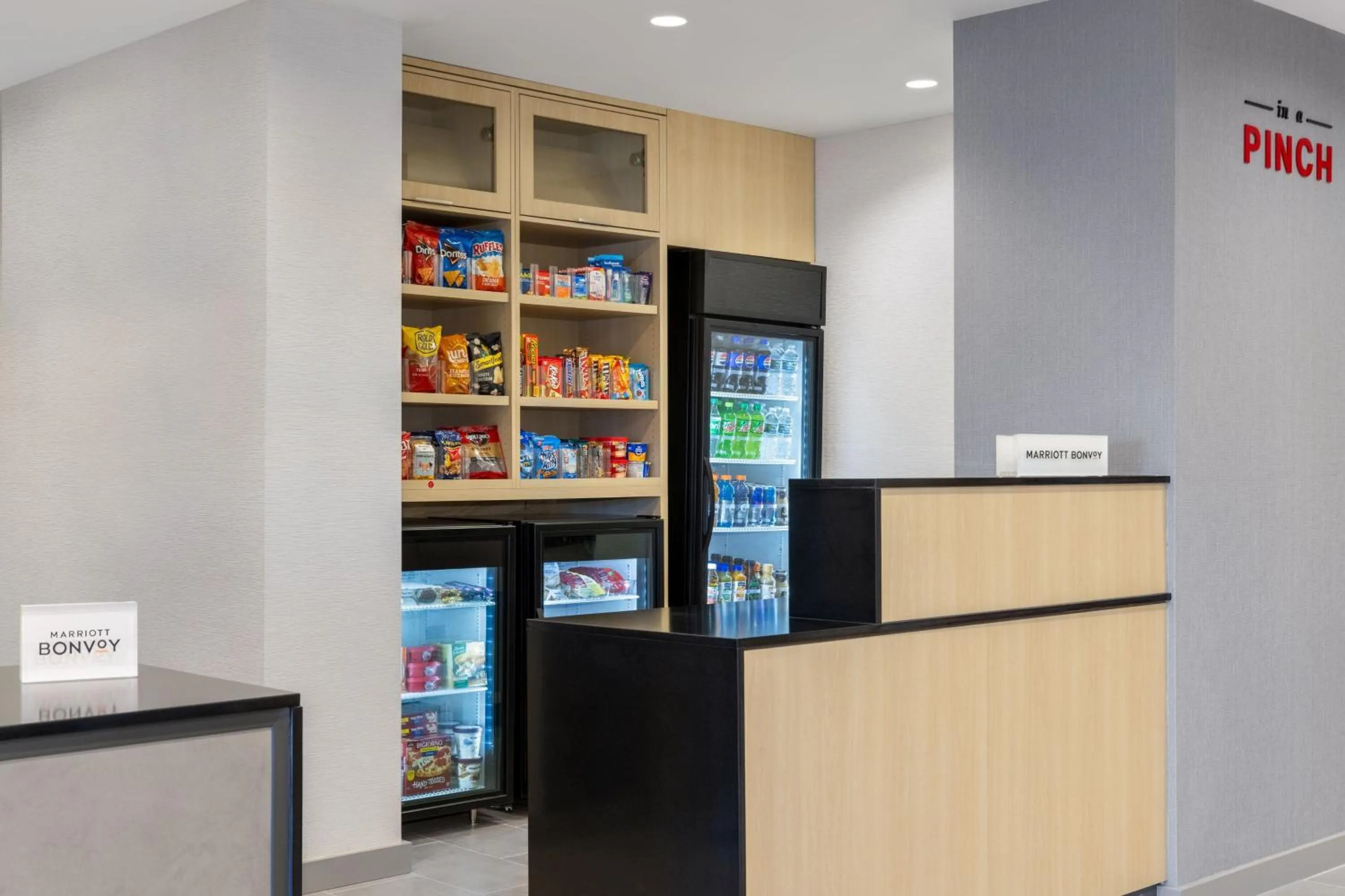 Restaurant/places to eat in TownePlace Suites by Marriott Geneva at SPIRE Academy