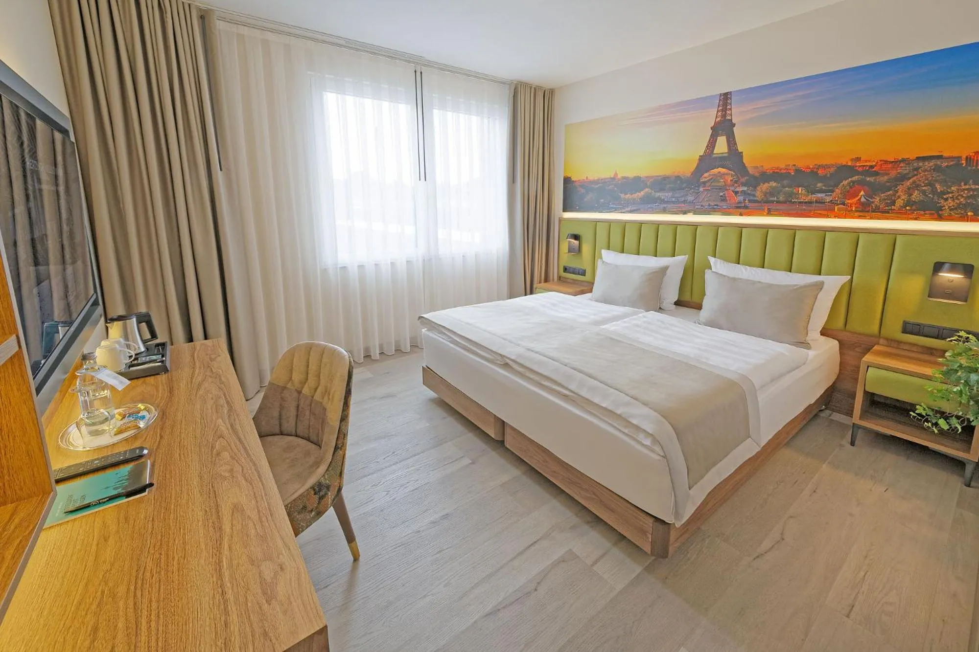 Photo of the whole room, Bed in Friends Hotel Düsseldorf-Airport Ratingen