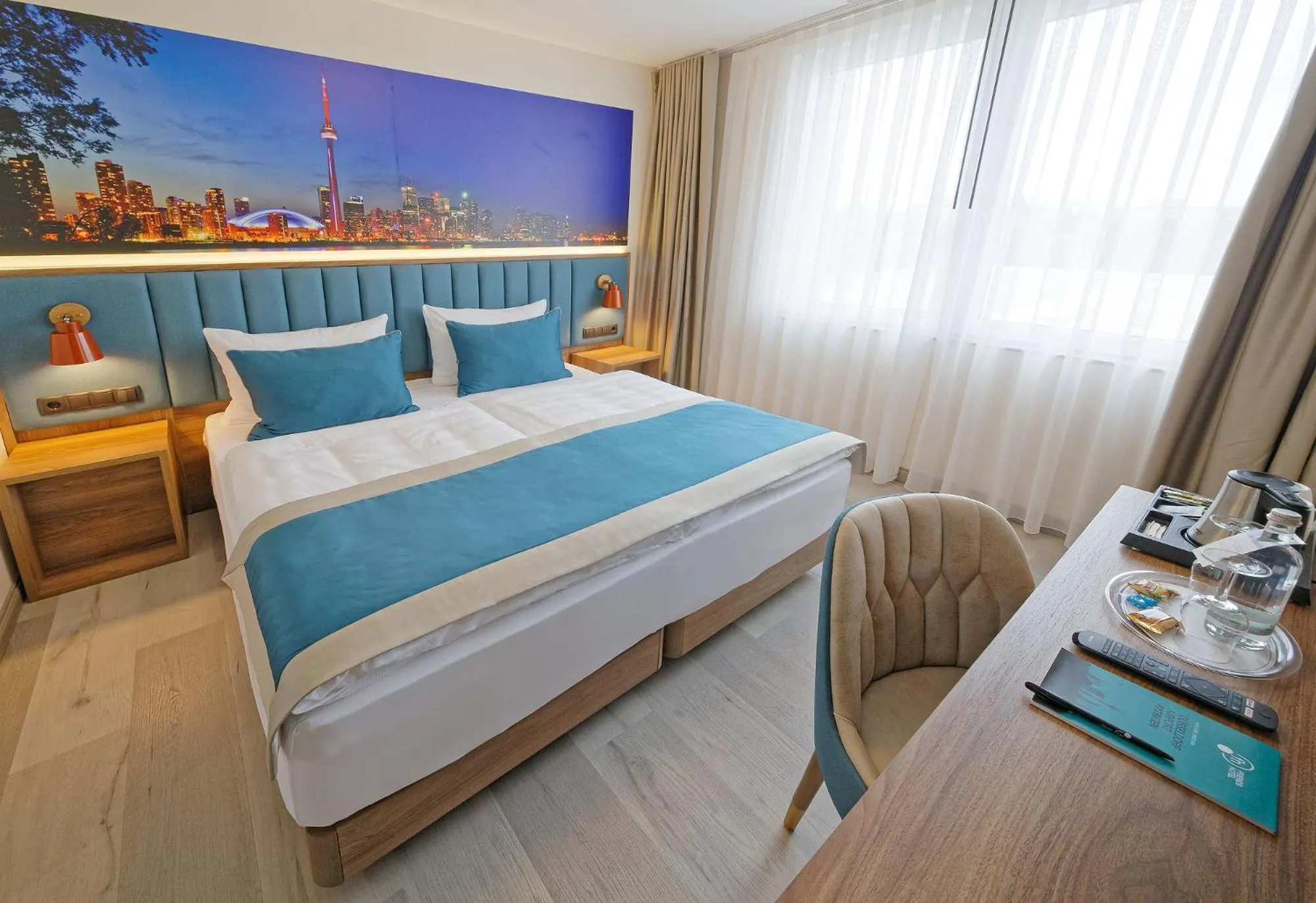 Photo of the whole room, Bed in Friends Hotel Düsseldorf-Airport Ratingen