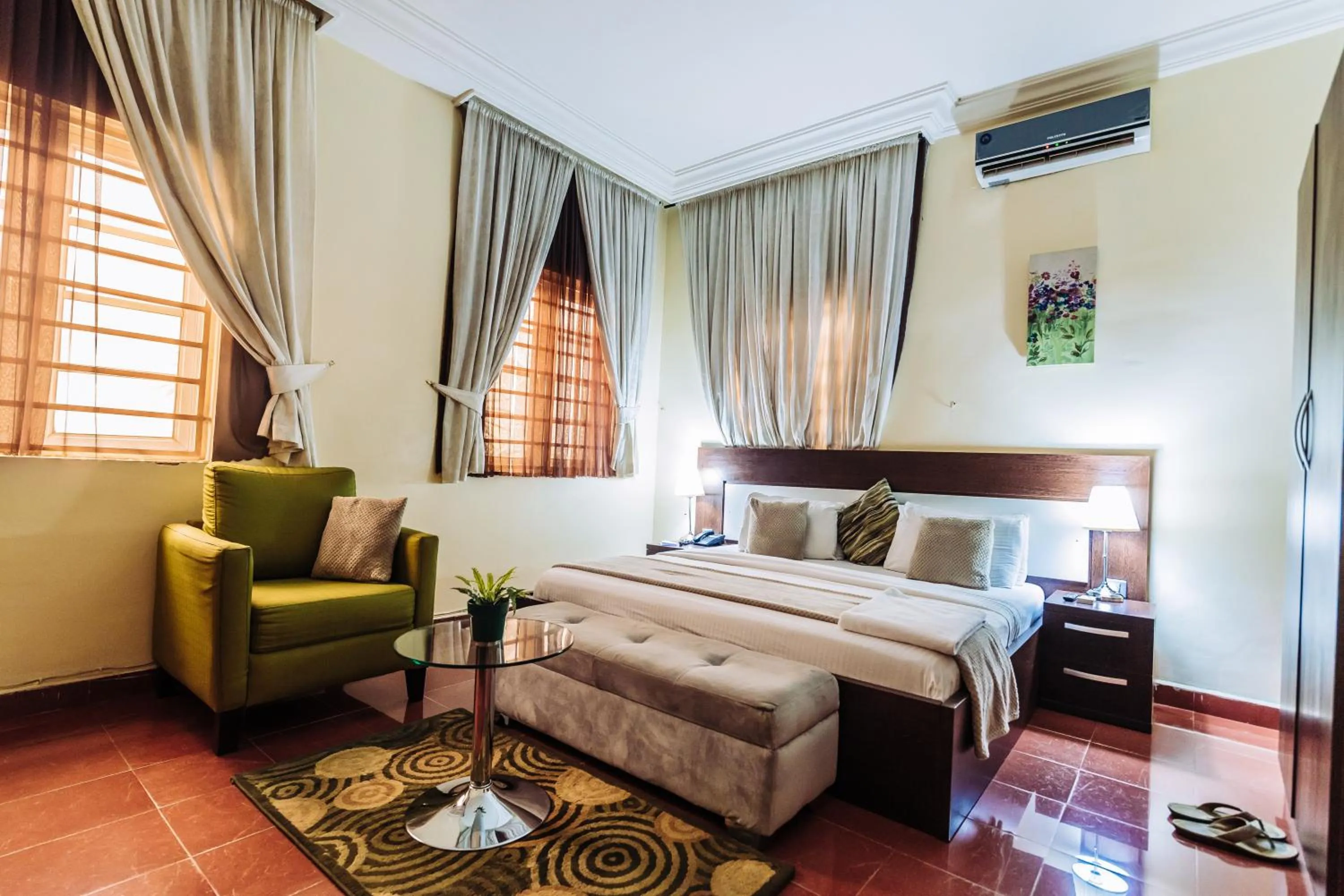 Photo of the whole room in Tranquil Mews Hotel