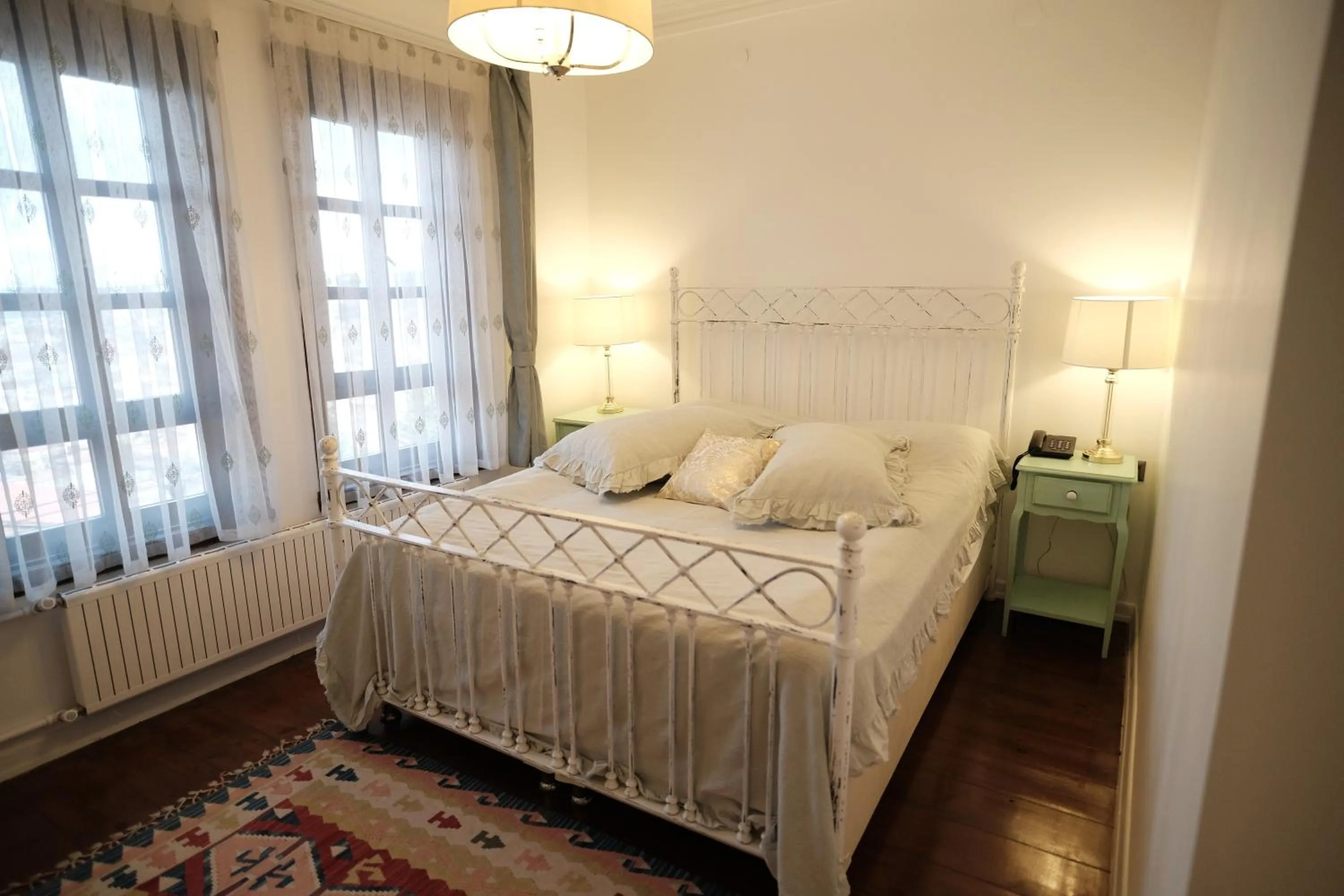 Bedroom, Bed in MECİT KAPTAN KONAĞI