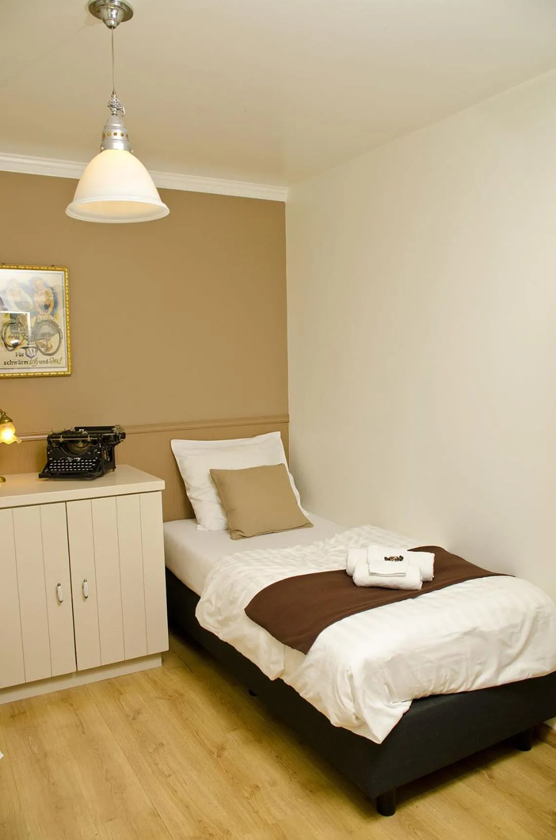 Bedroom, Bed in Hotel Apartments Belgium 1 - HAB 1