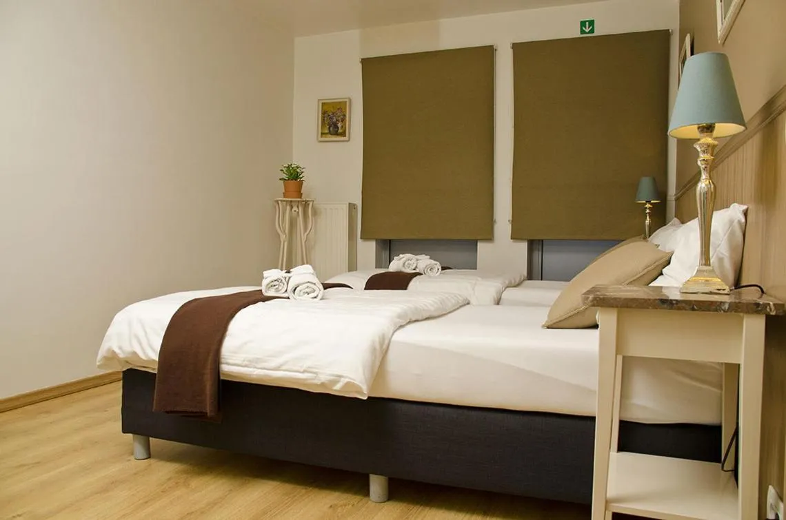 Bedroom, Bed in Hotel Apartments Belgium 1 - HAB 1