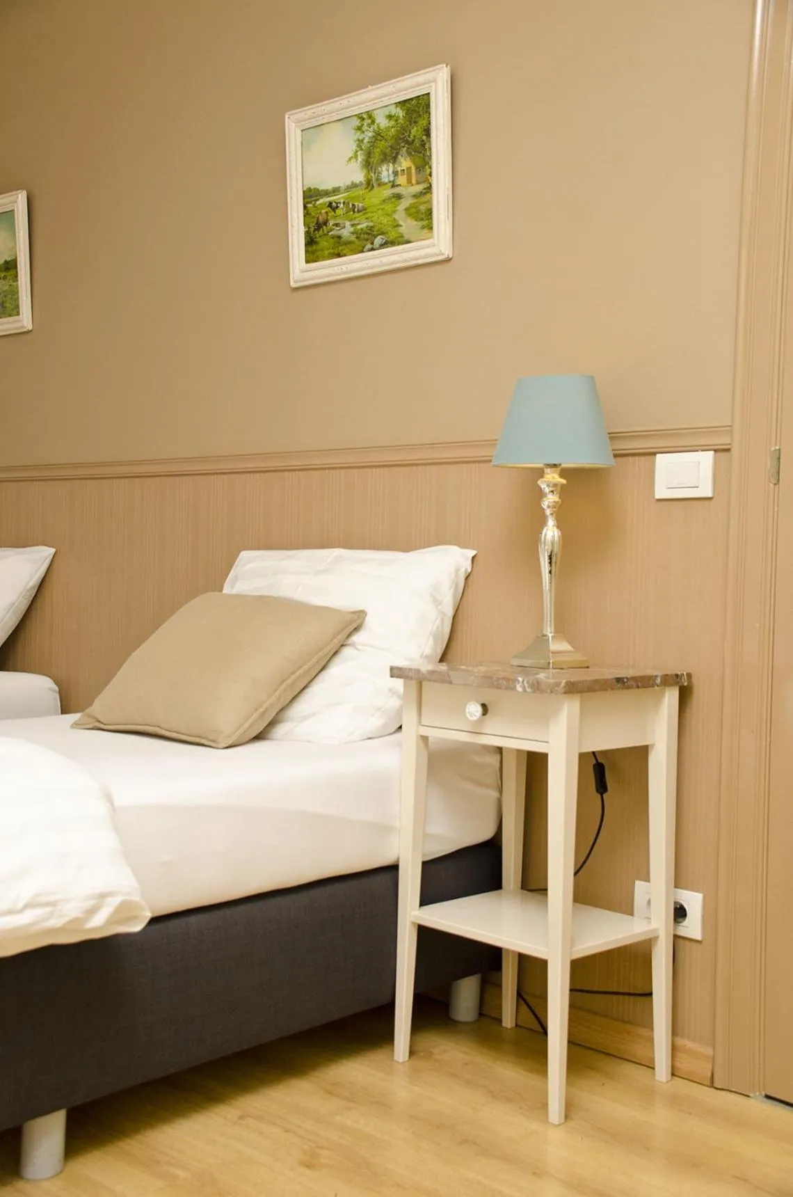 Bedroom, Bed in Hotel Apartments Belgium 1 - HAB 1