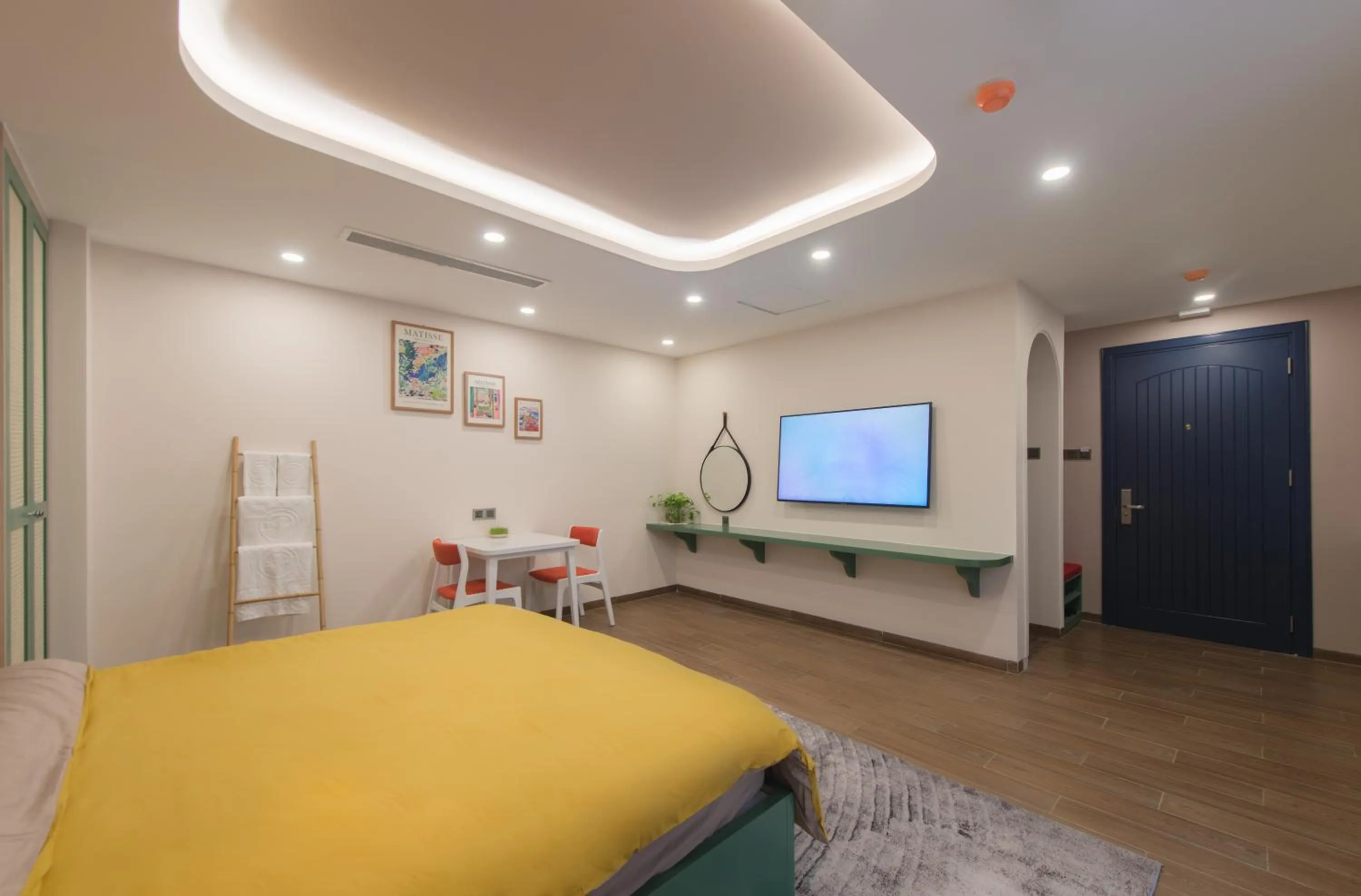 Bed in Pavillon Garden Hotel