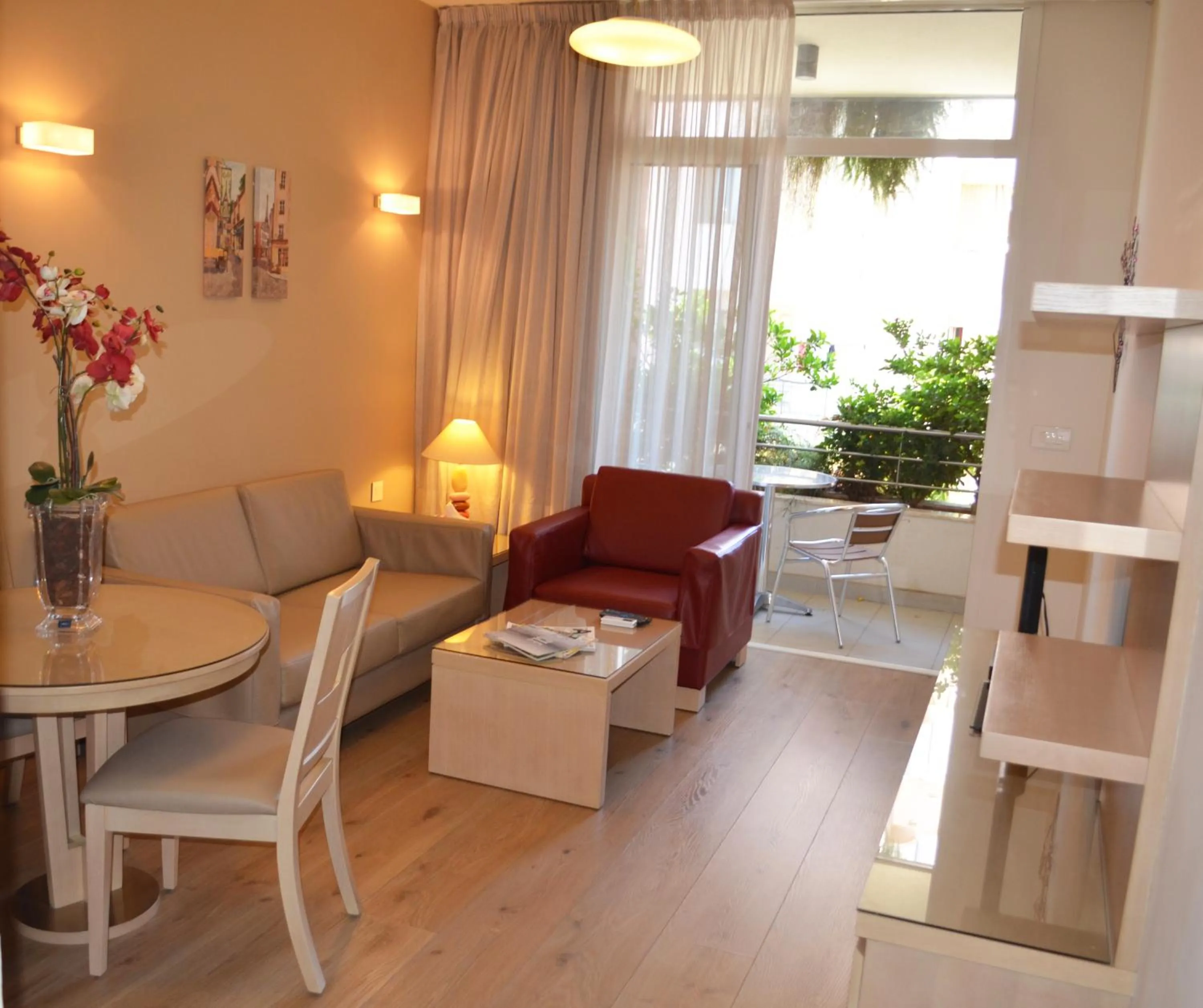 Living room in Nest 1 Hotel