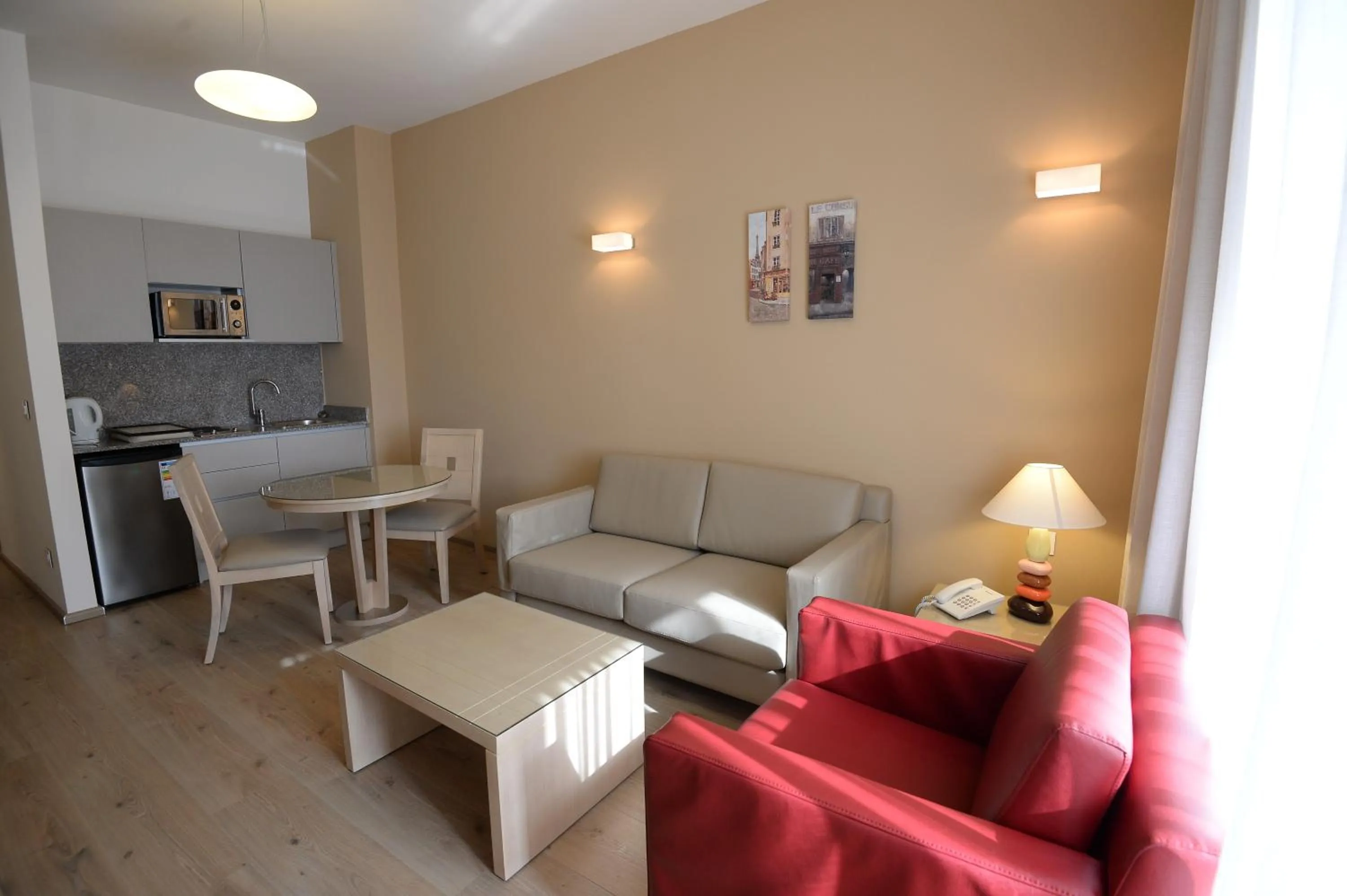 Kitchen or kitchenette in Nest 1 Hotel