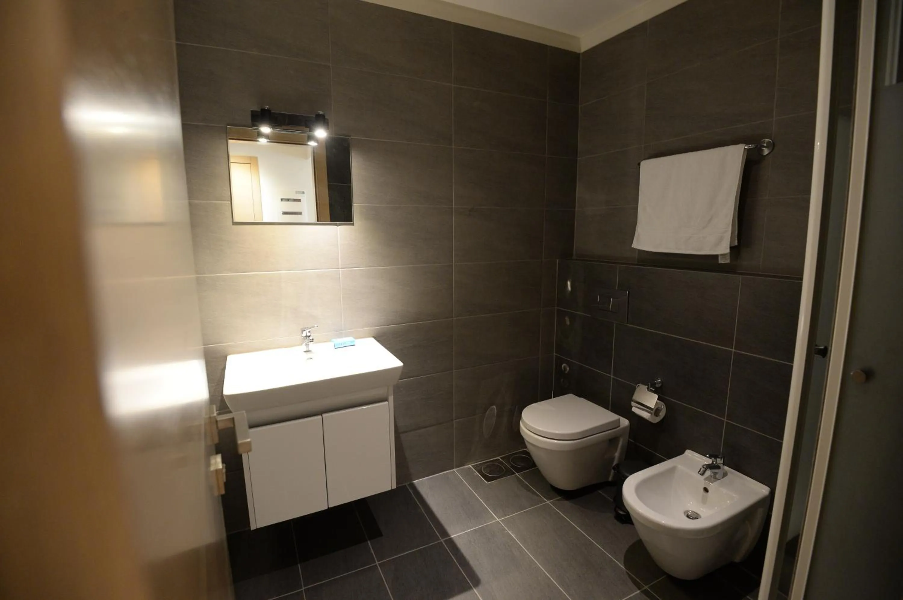 Shower in Nest 1 Hotel