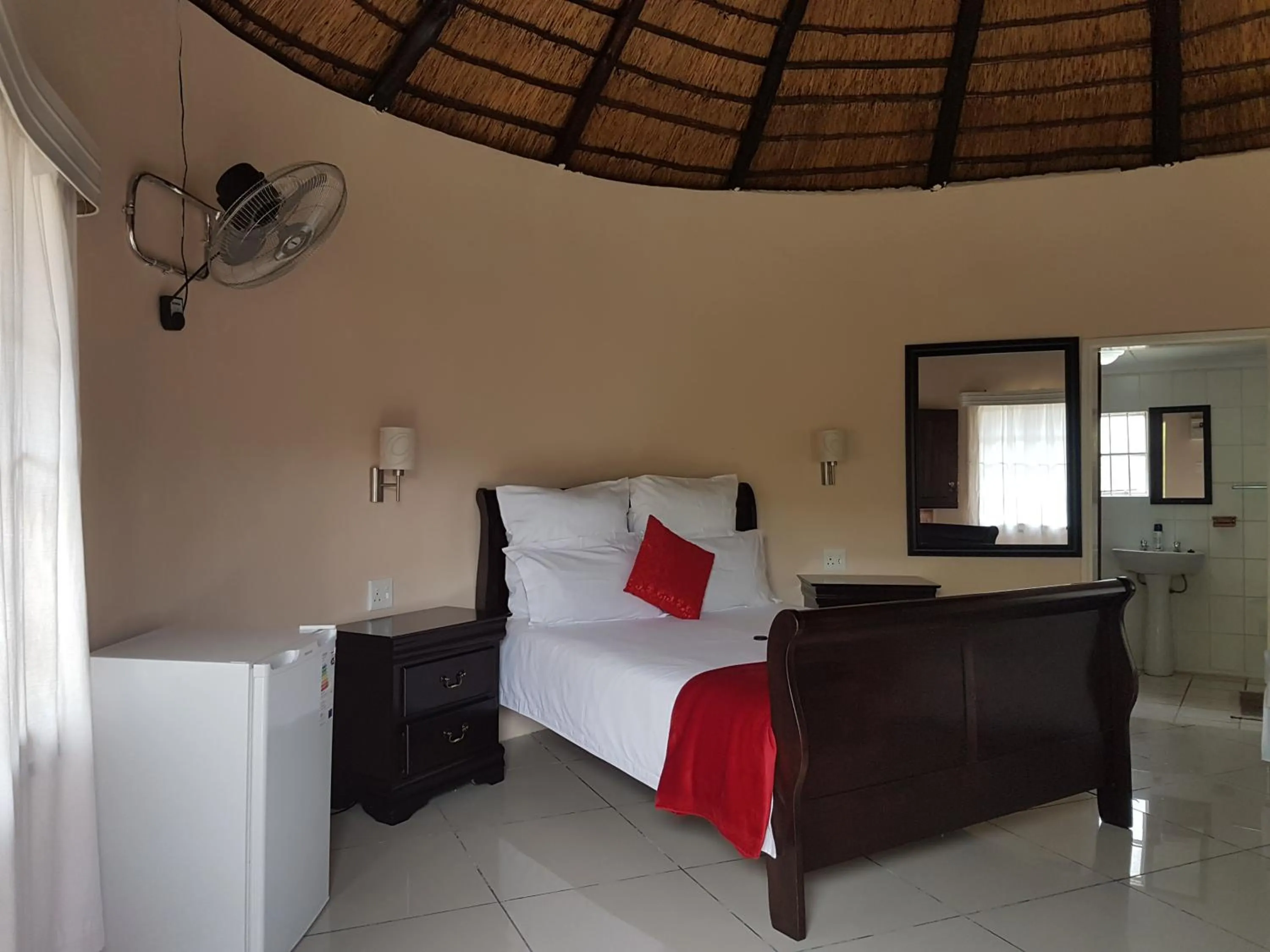 Bed in Stone Crescent Hotel