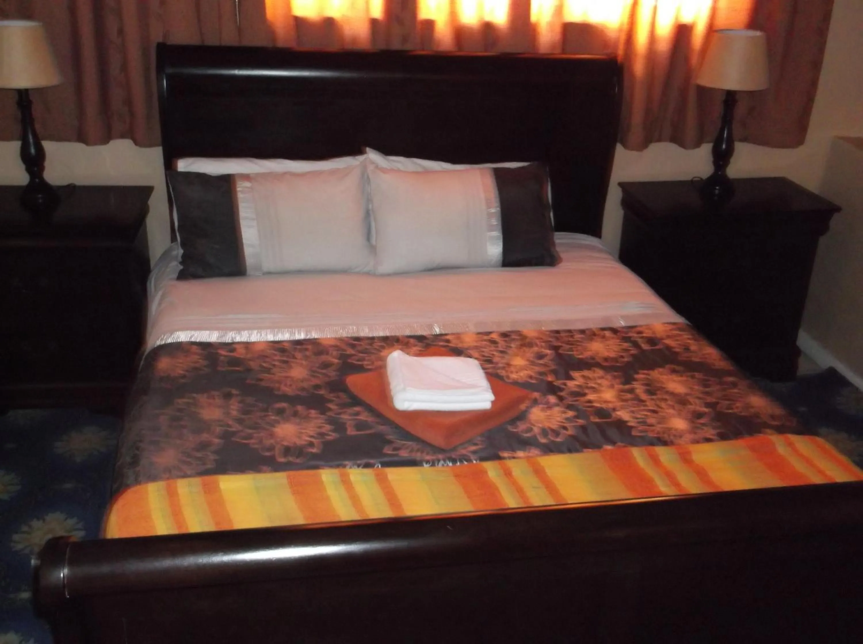 Bed in Stone Crescent Hotel