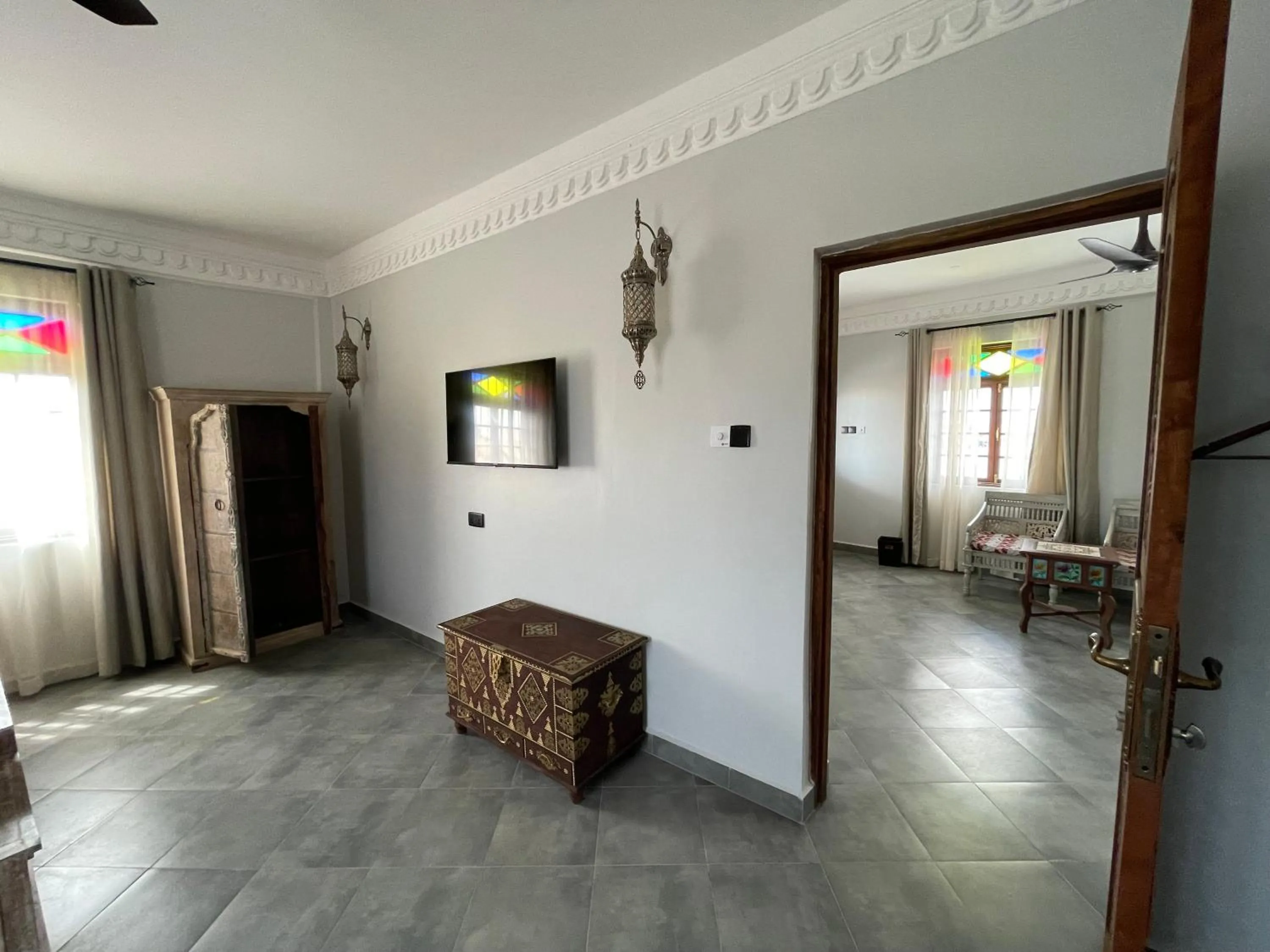 TV and multimedia in Mizingani Seafront Hotel