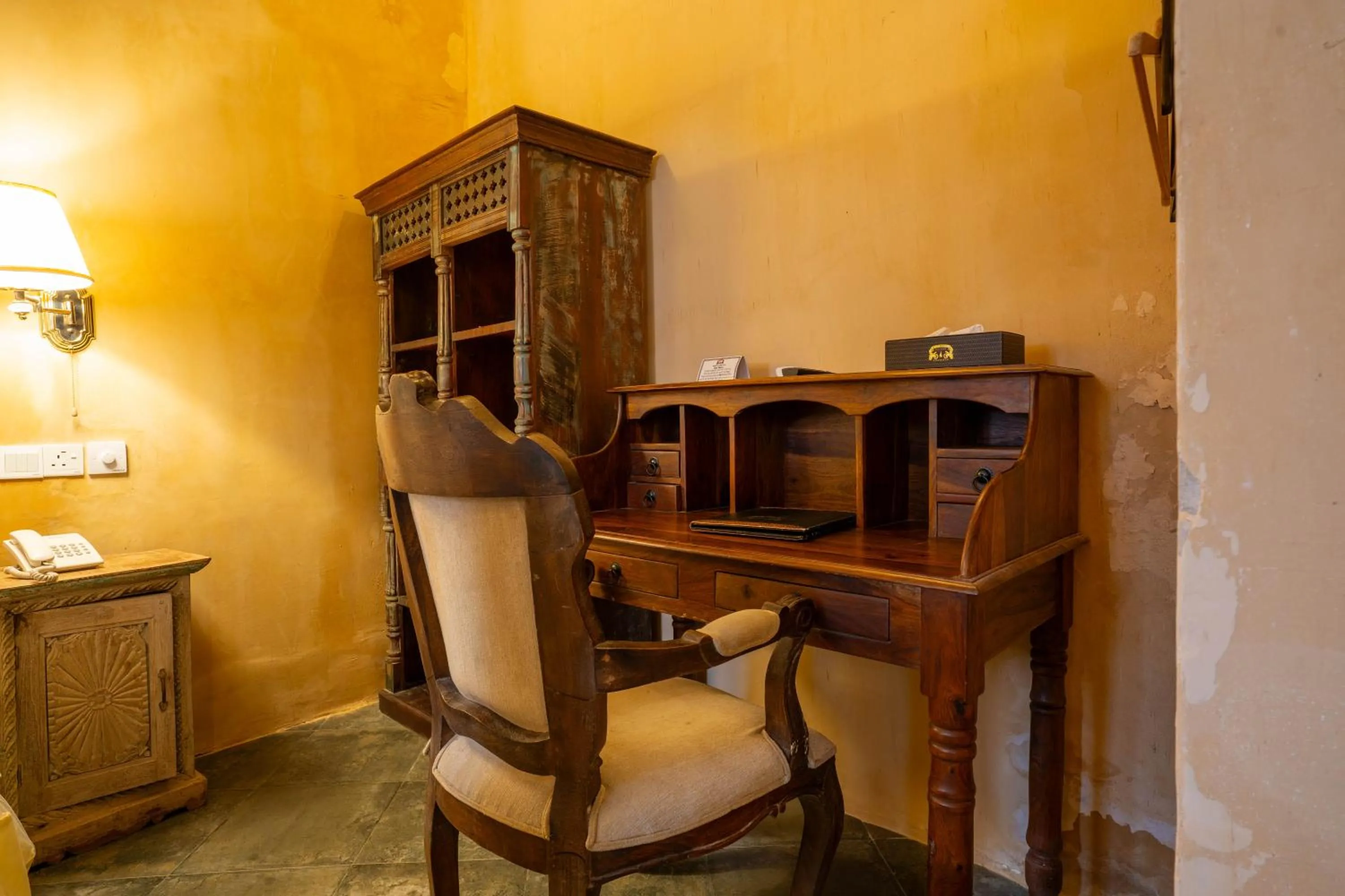 wardrobe in Mizingani Seafront Hotel