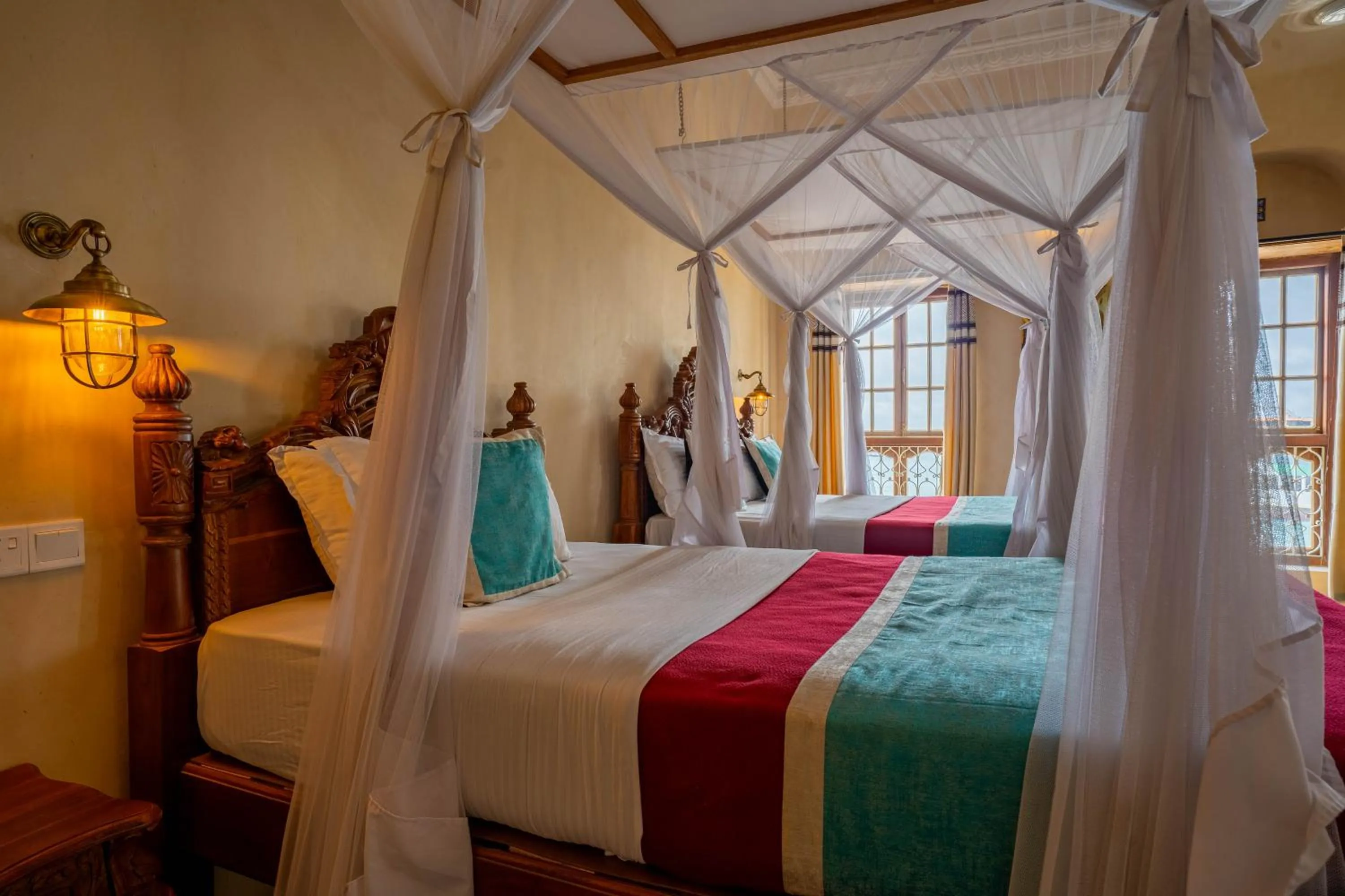Bed in Mizingani Seafront Hotel