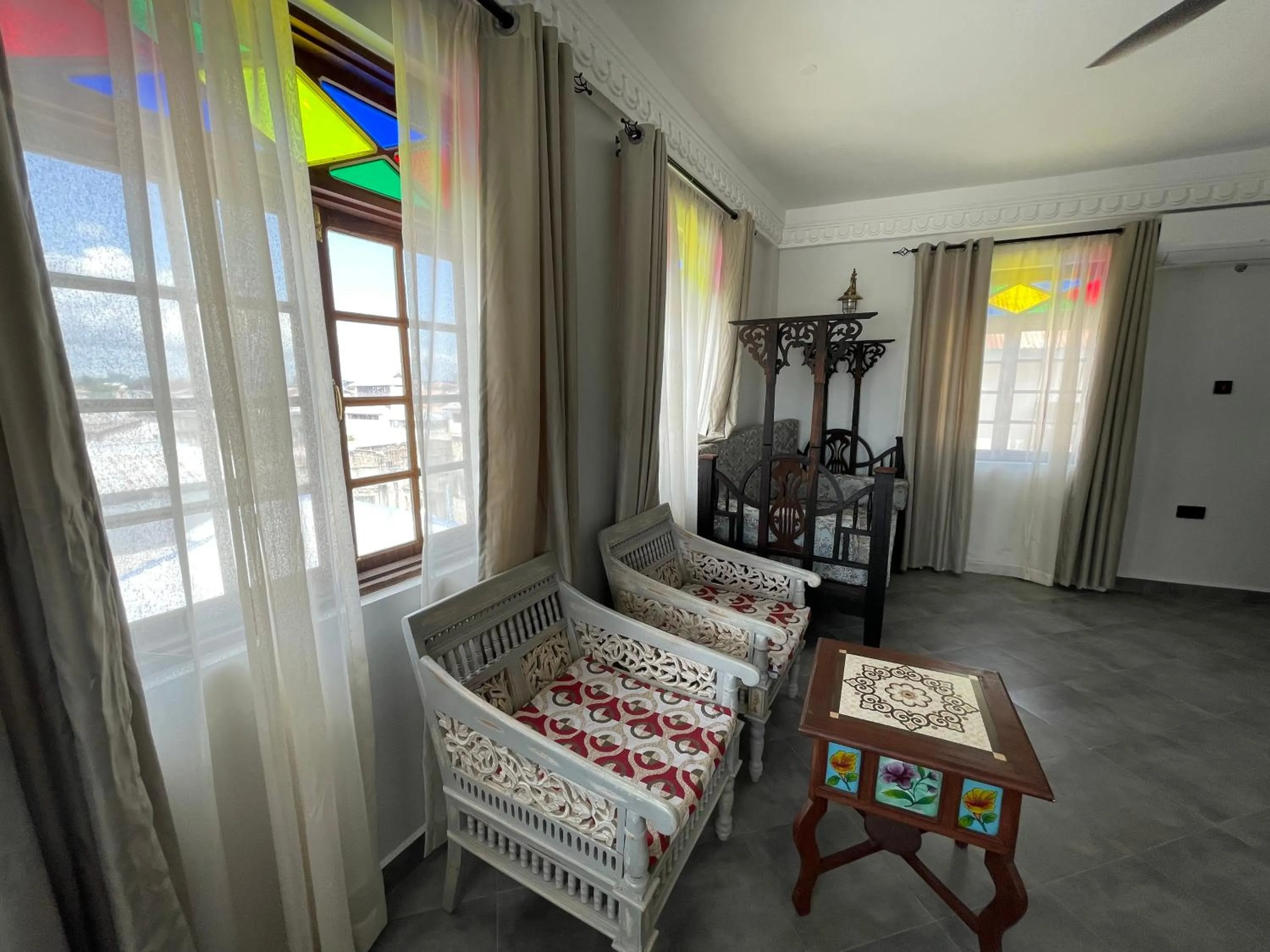 Living room in Mizingani Seafront Hotel